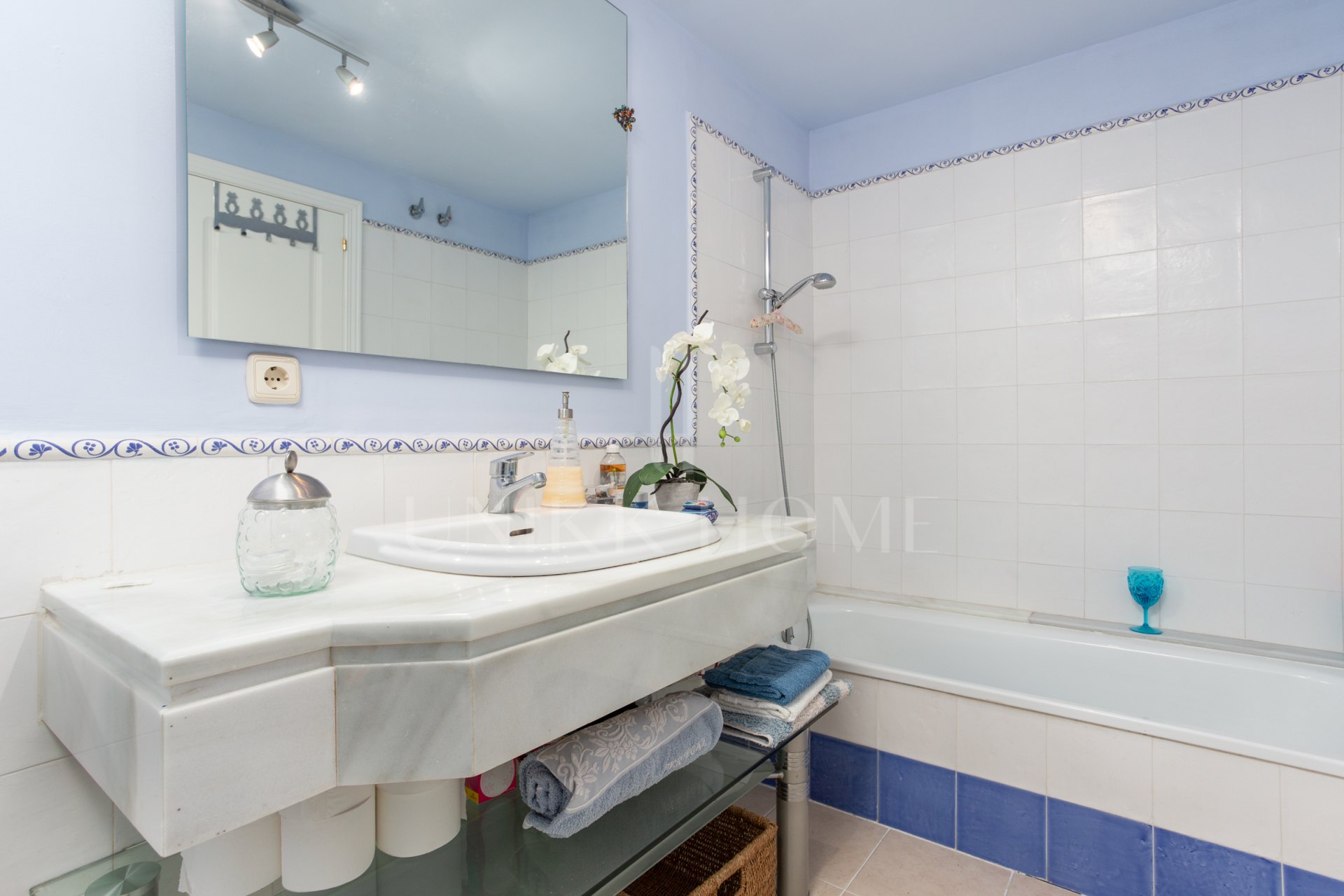 *EXCLUSIVA ESTERALIS REALTY* - APARTAMENTO 4ª PLANTA CON VISTAS ABIERTAS AL GOLF