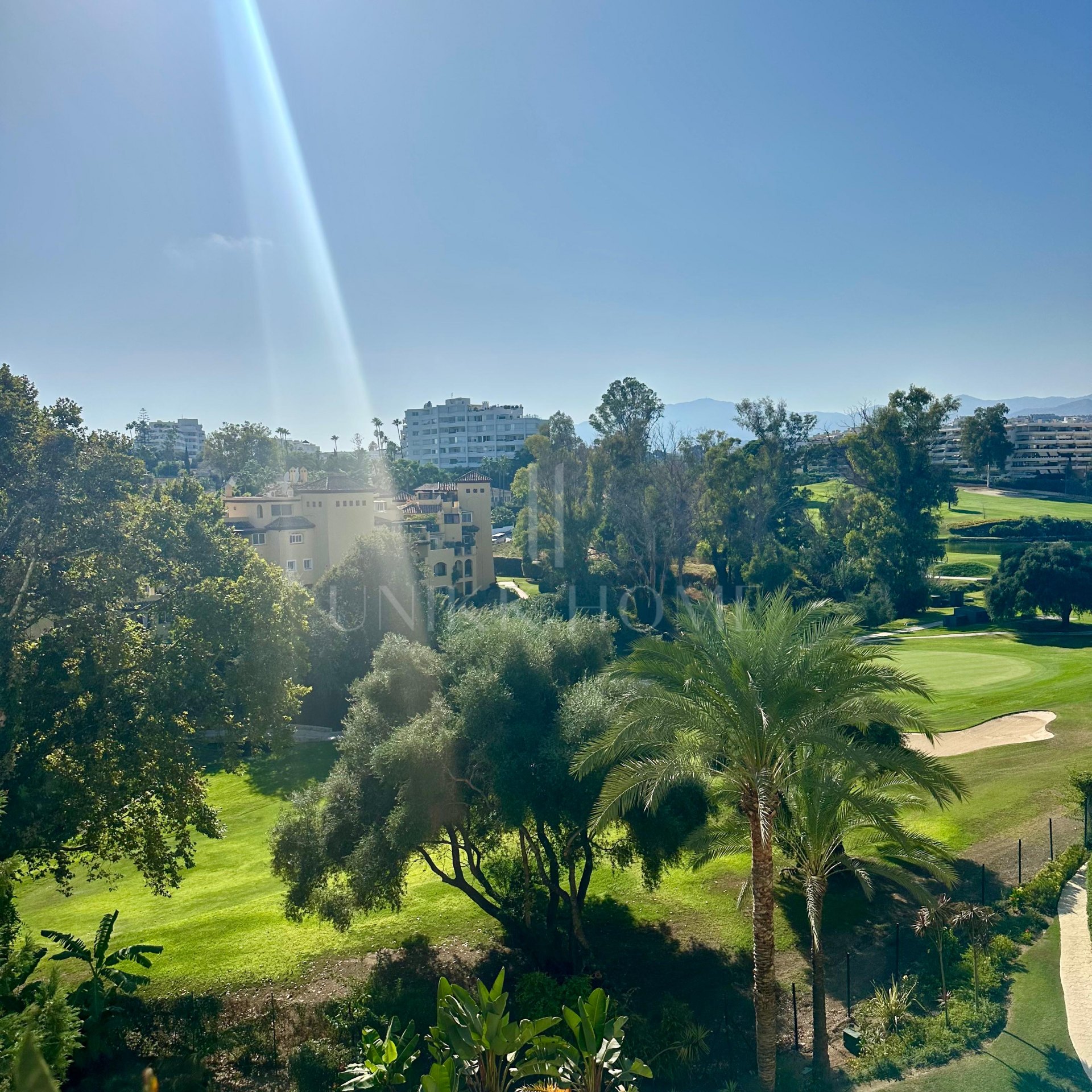 *EXCLUSIVA ESTERALIS REALTY* - APARTAMENTO 4ª PLANTA CON VISTAS ABIERTAS AL GOLF