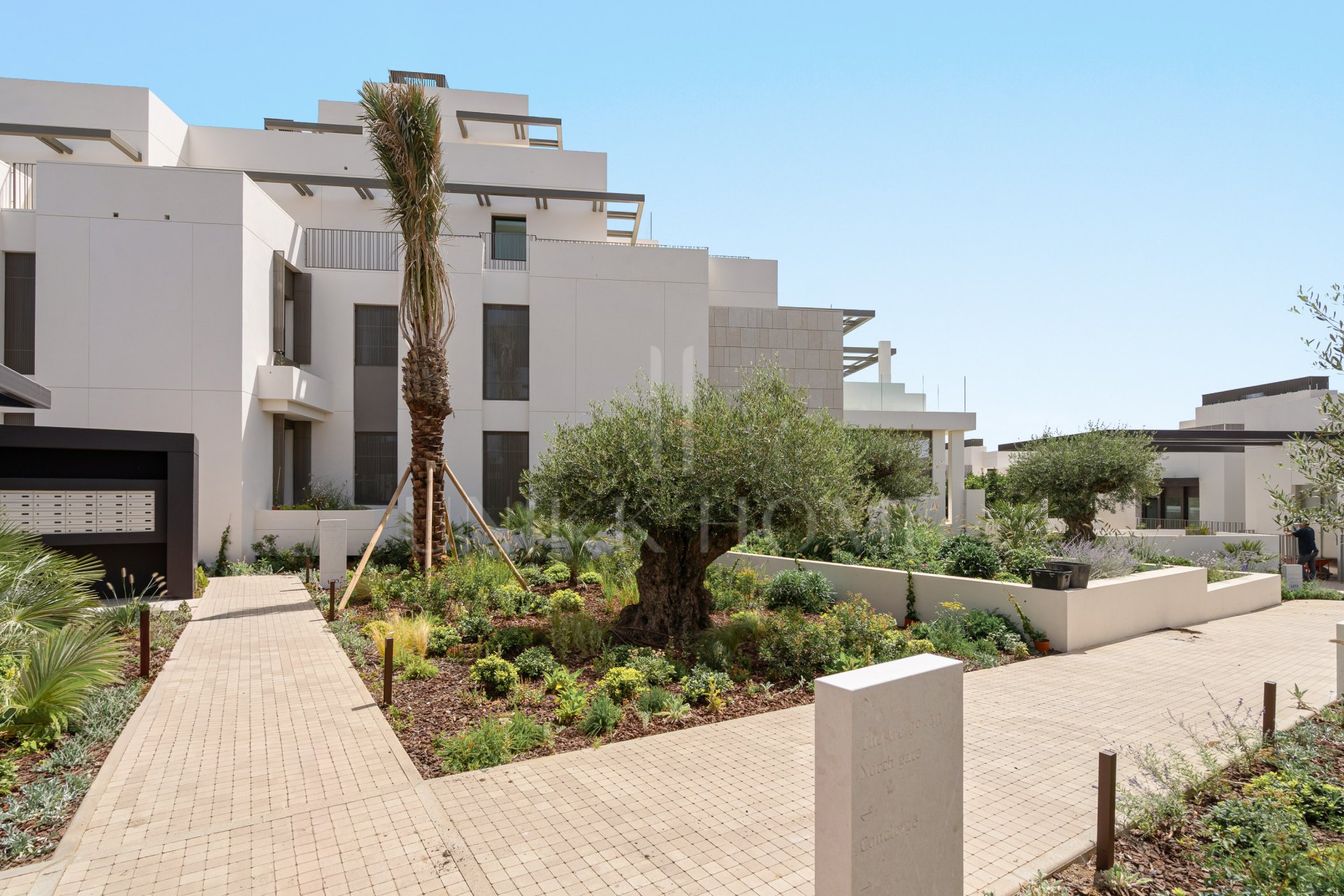 Lujoso apartamento en la prestigiosa UNO Marbella