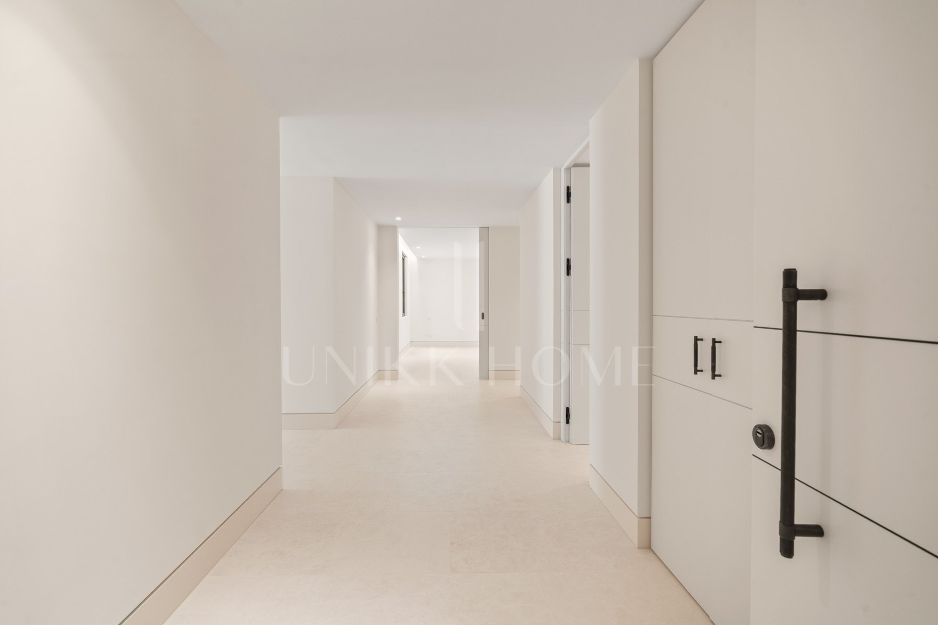 Lujoso apartamento en la prestigiosa UNO Marbella