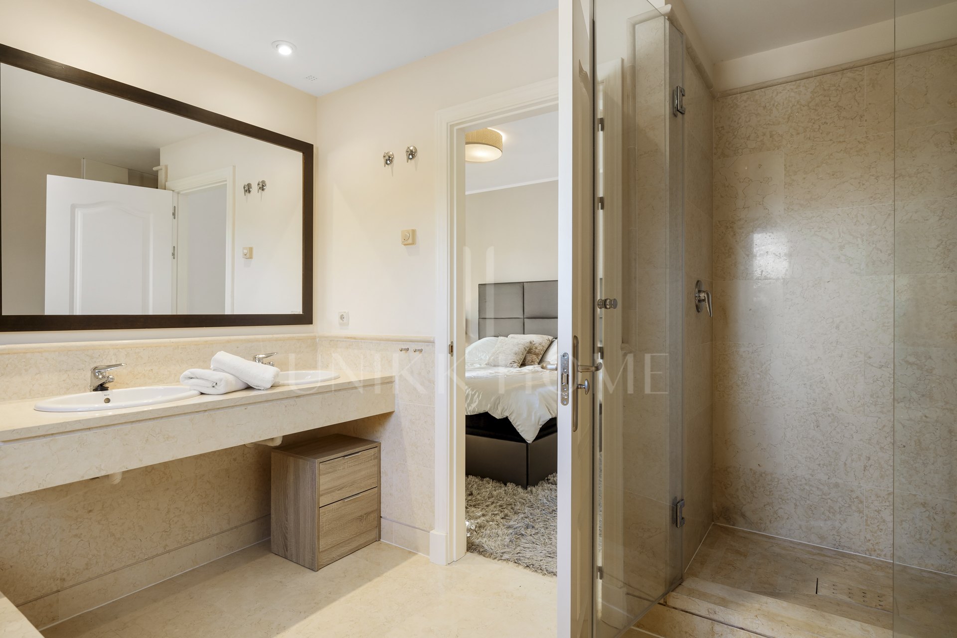Ground Floor Apartment for Sale in Capanes del Golf, Benahavís – Luxury Gated Community