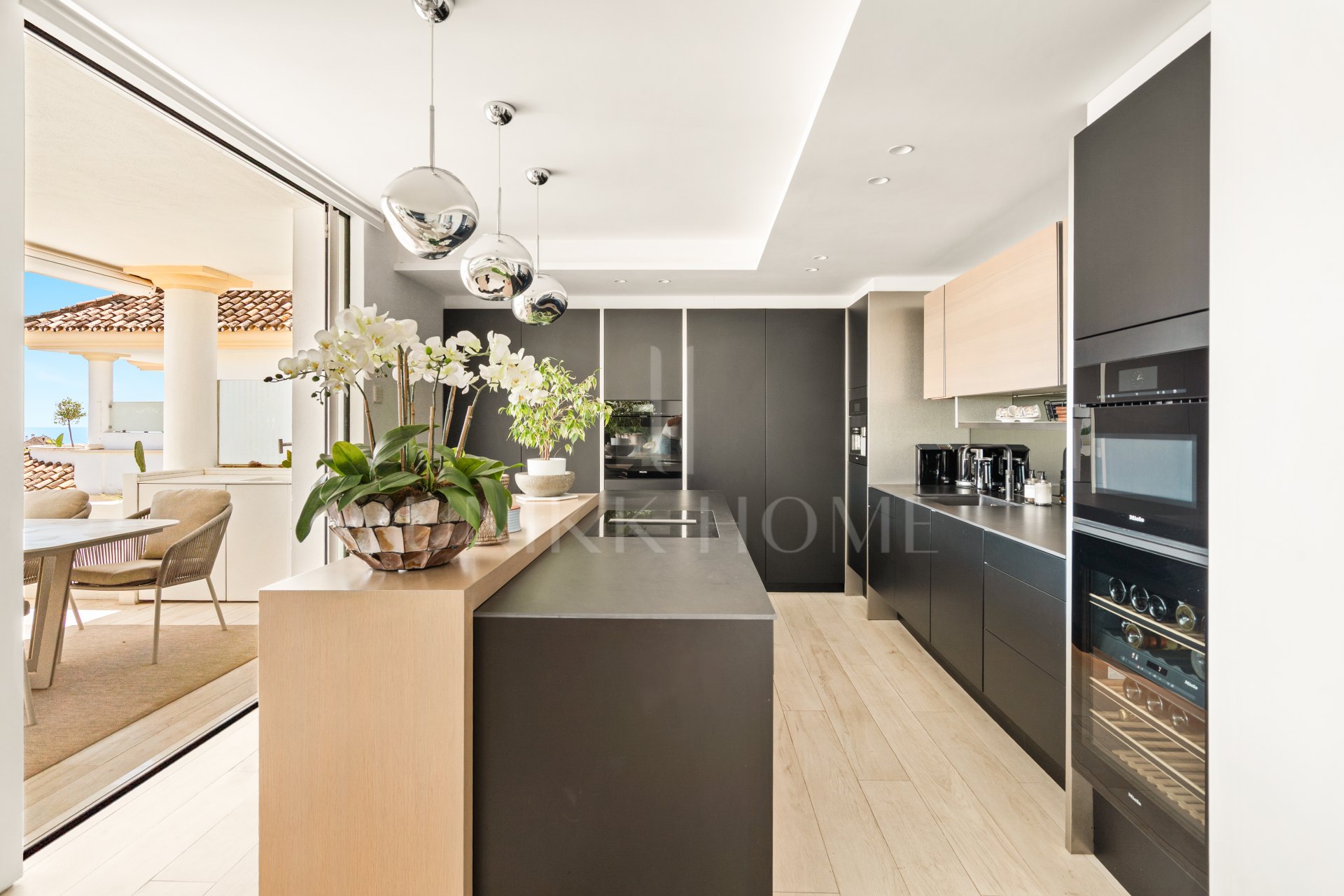 Renovated Duplex Penthouse in Monte Paraíso, Marbella Golden Mile
