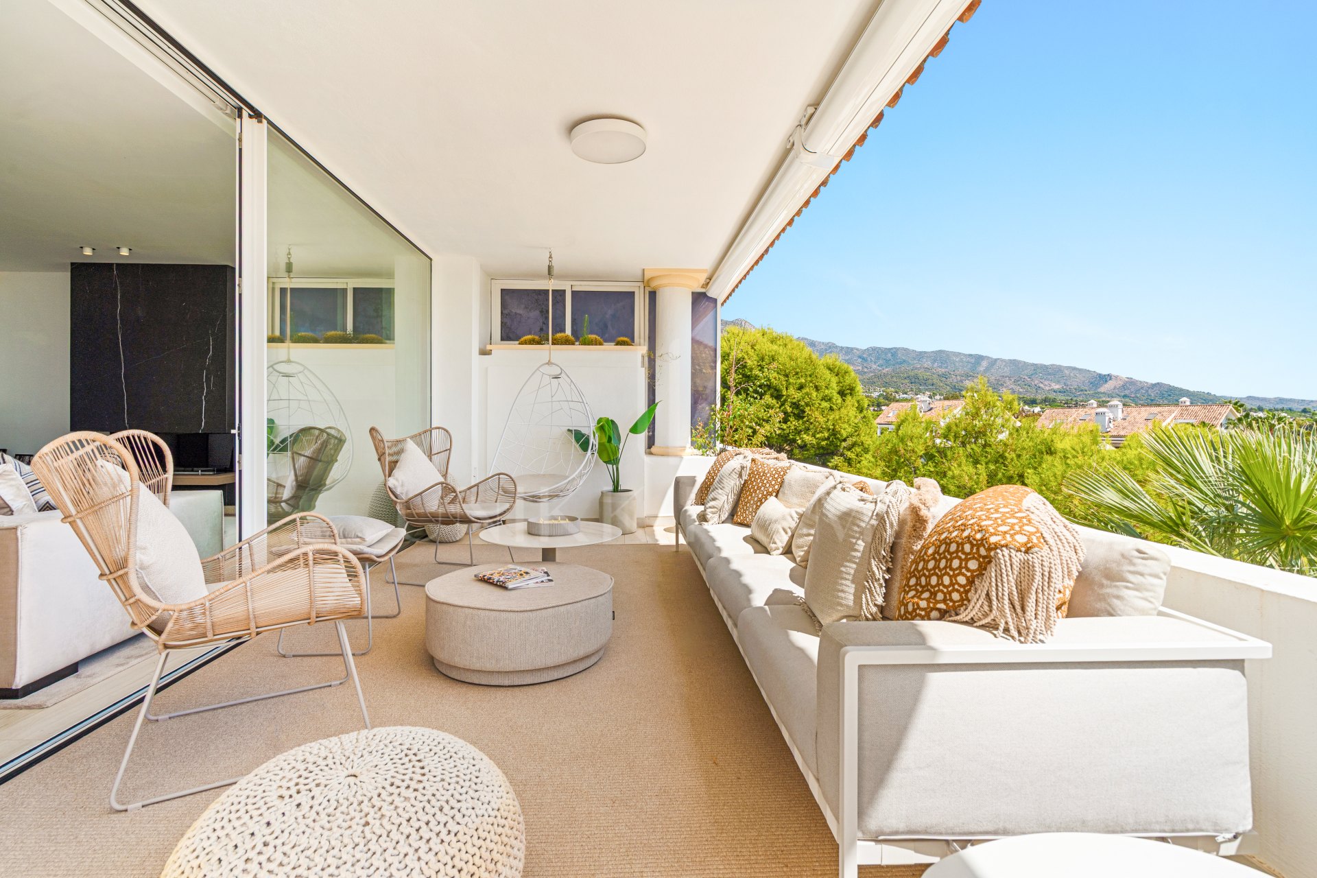 Renovated Duplex Penthouse in Monte Paraíso, Marbella Golden Mile