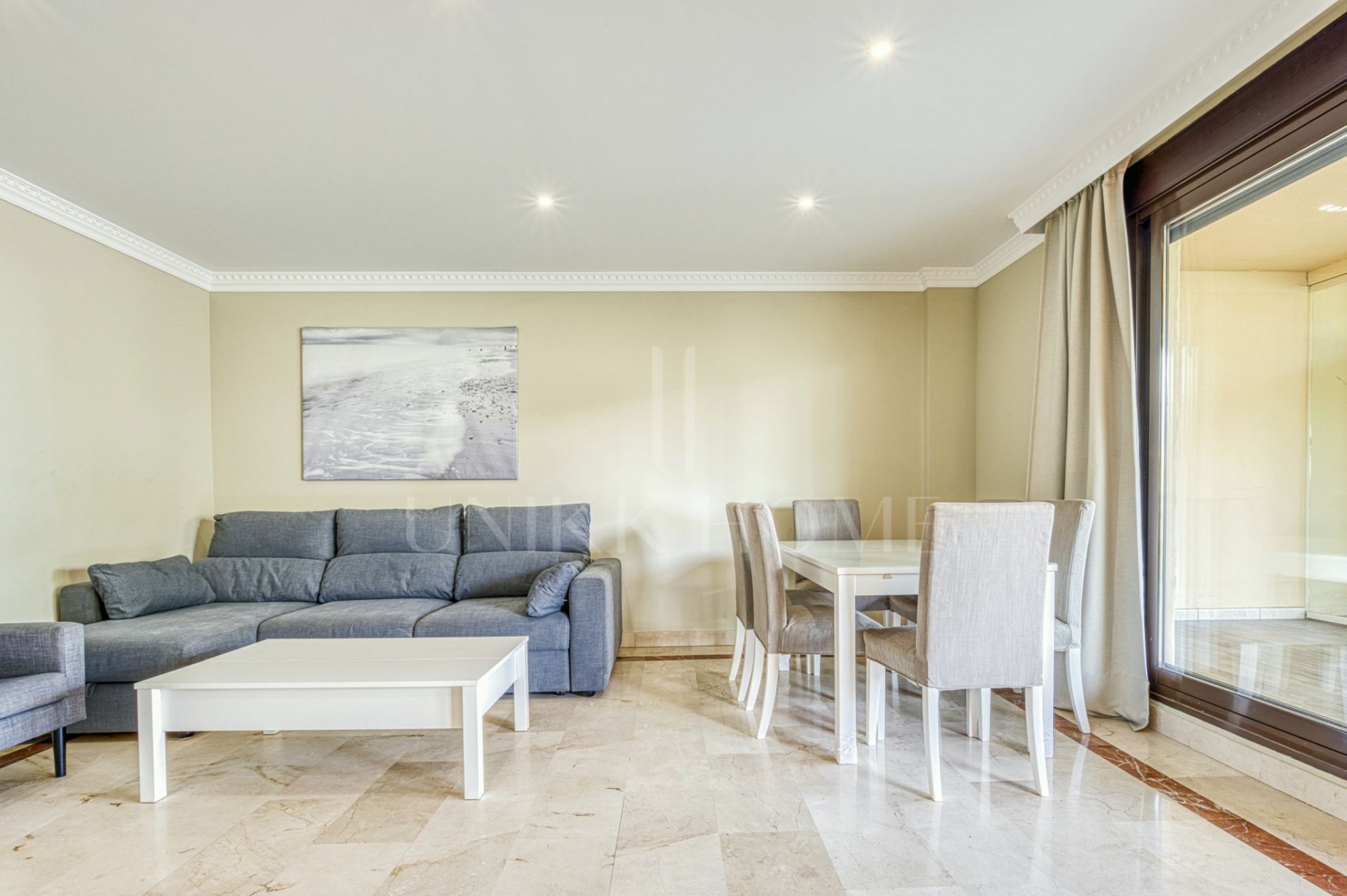 Luxury Elevated Ground Floor Apartment in Las Lomas del Conde Luque – Benahavís