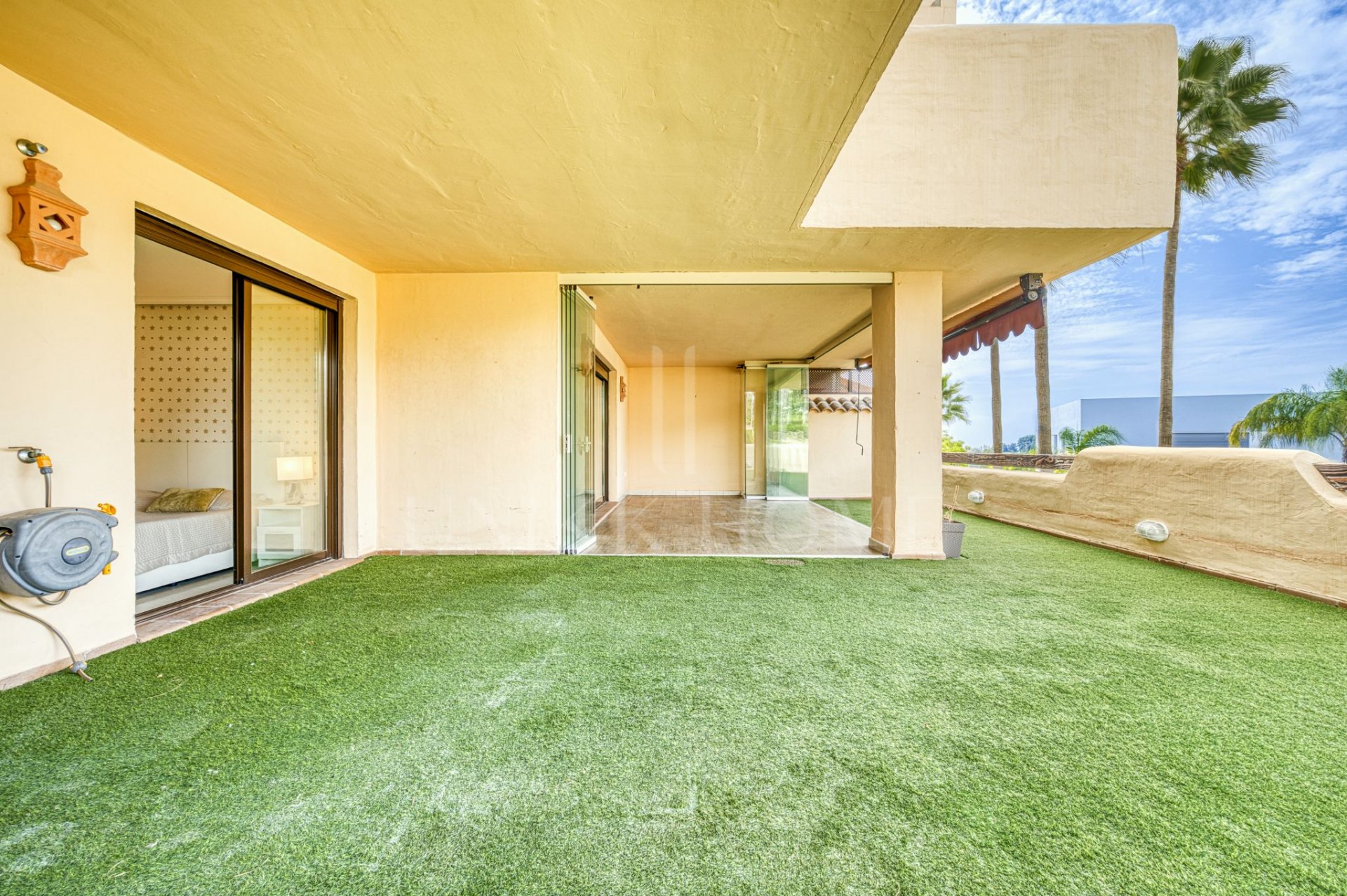 Luxury Elevated Ground Floor Apartment in Las Lomas del Conde Luque – Benahavís