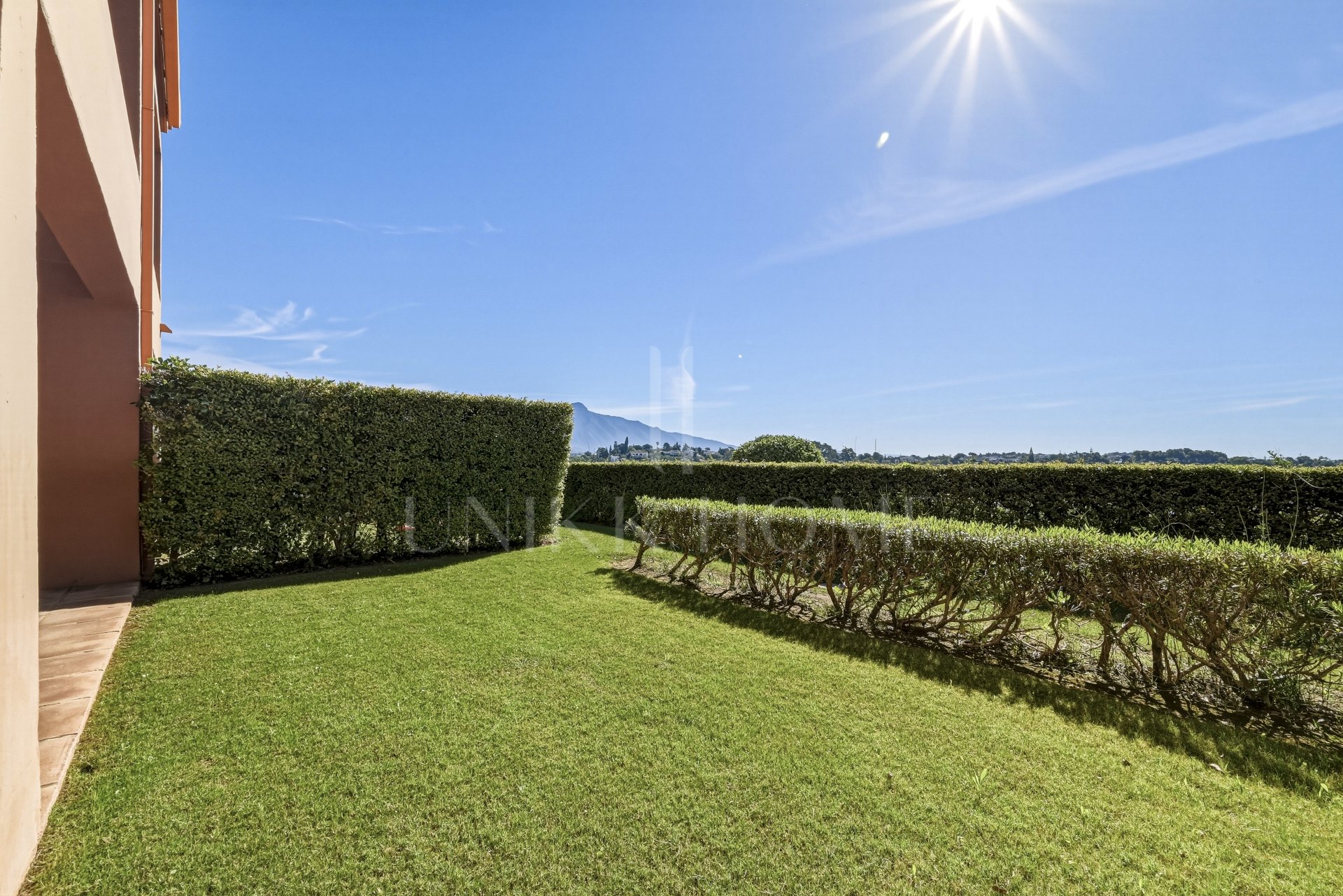 Ground Floor Apartment in Benatalaya – Private Garden, 24H Security & Prime Location