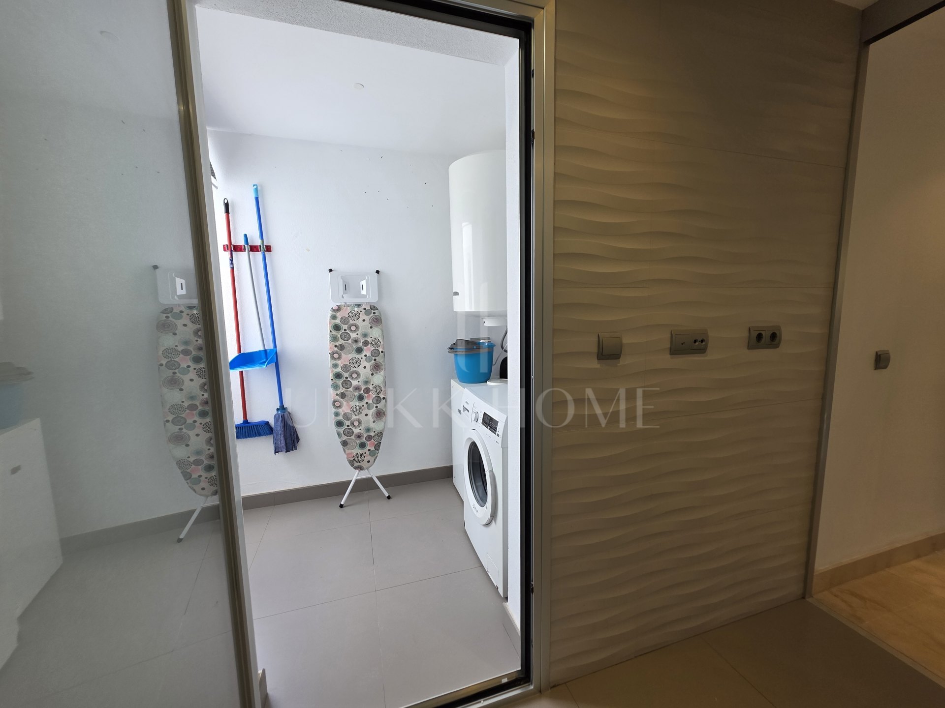 Ático Dúplex en Venta en San Pedro Playa con Gran Solárium y Parking