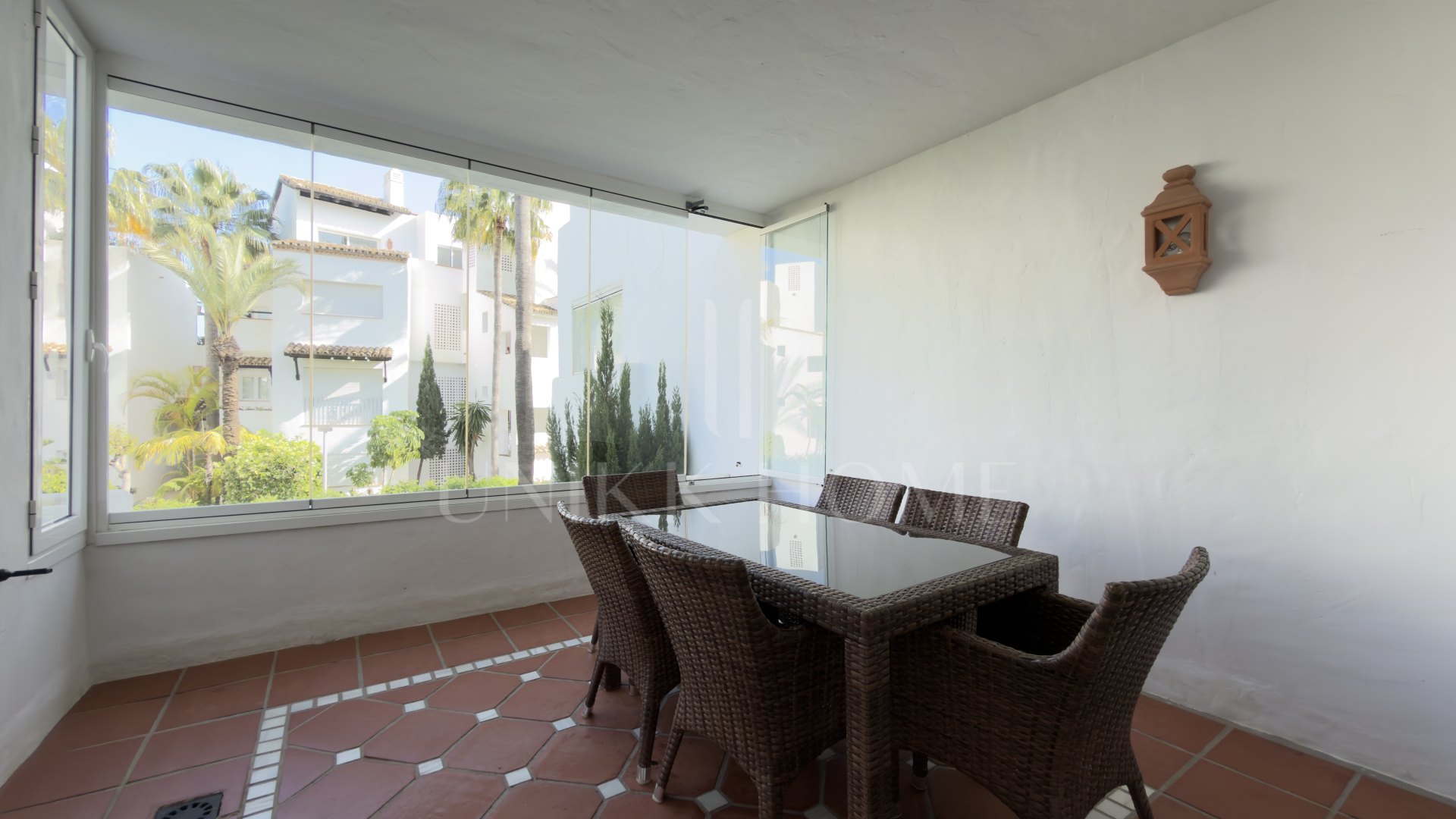 BEACHFRONT OPPORTUNITY. EXCLUSIVE COSTALITA AREA