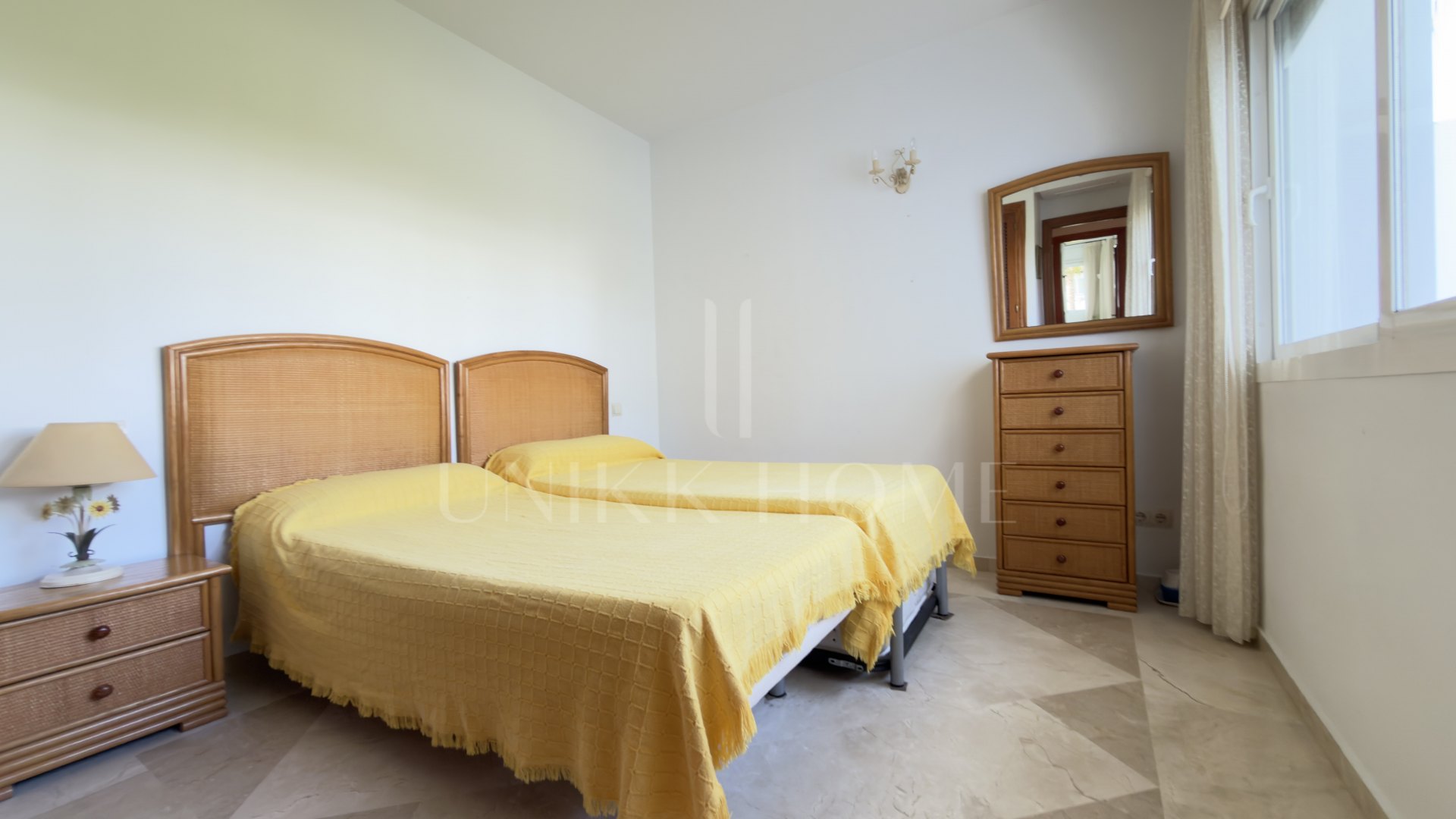 BEACHFRONT OPPORTUNITY. EXCLUSIVE COSTALITA AREA