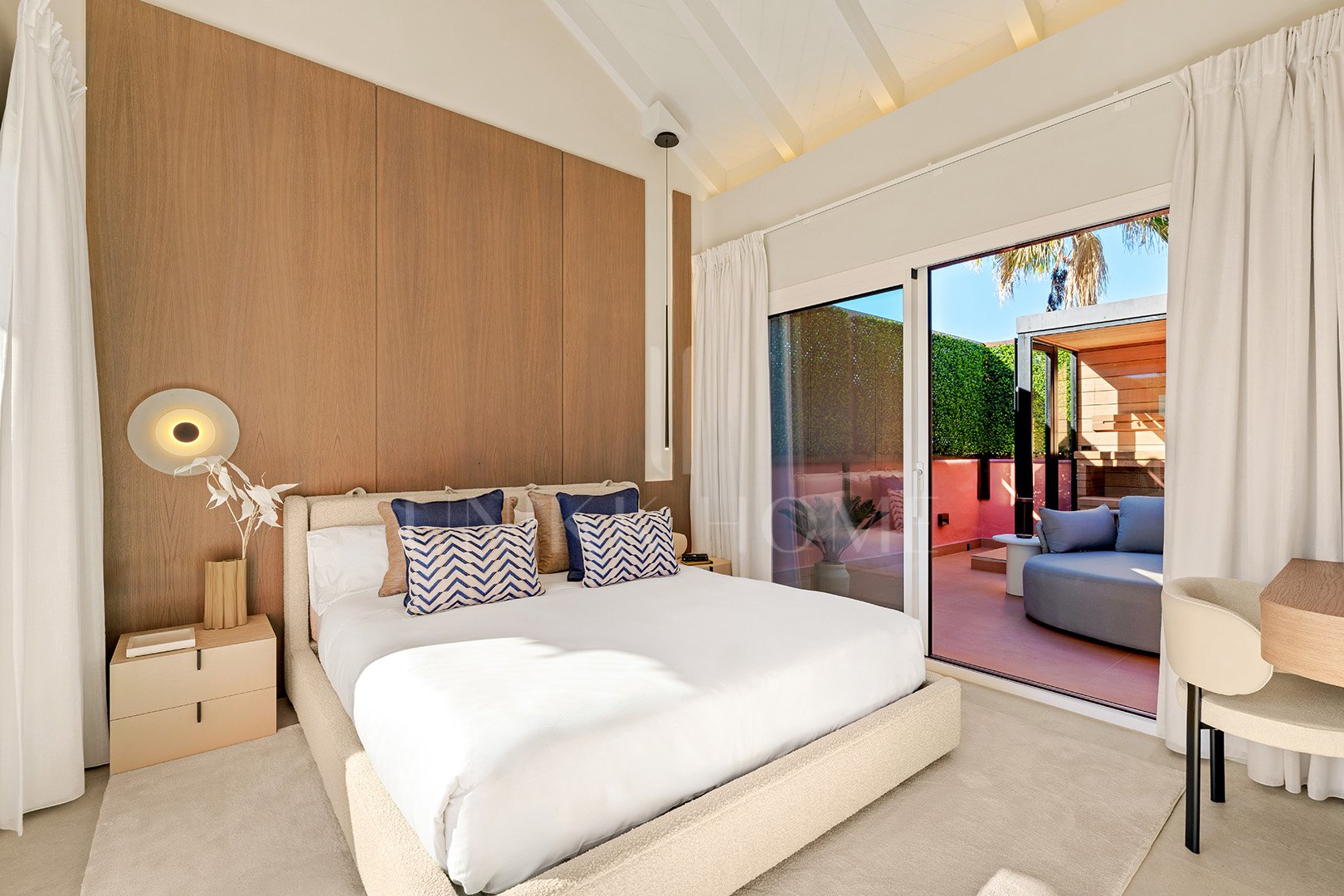 Ático en venta en Cabo Bermejo, Estepona Este