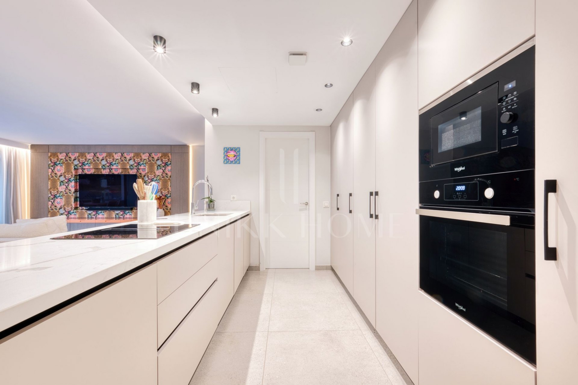 Exclusivo ático con solárium privado de 150 m² en el corazón de San Pedro de Alcántara