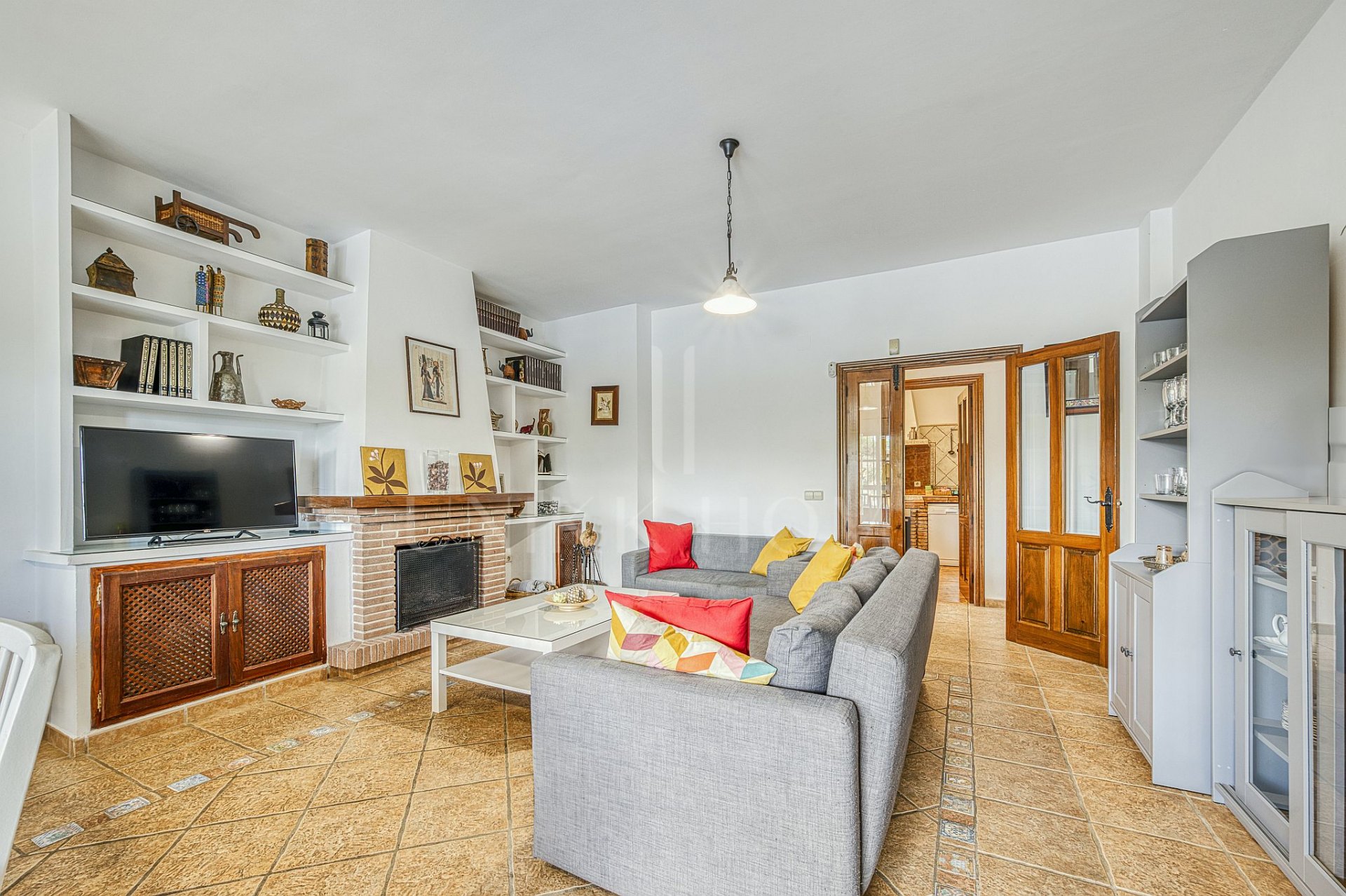 Independent Mediterranean-Style Villa Just 900 m from the Beach – Marbella East