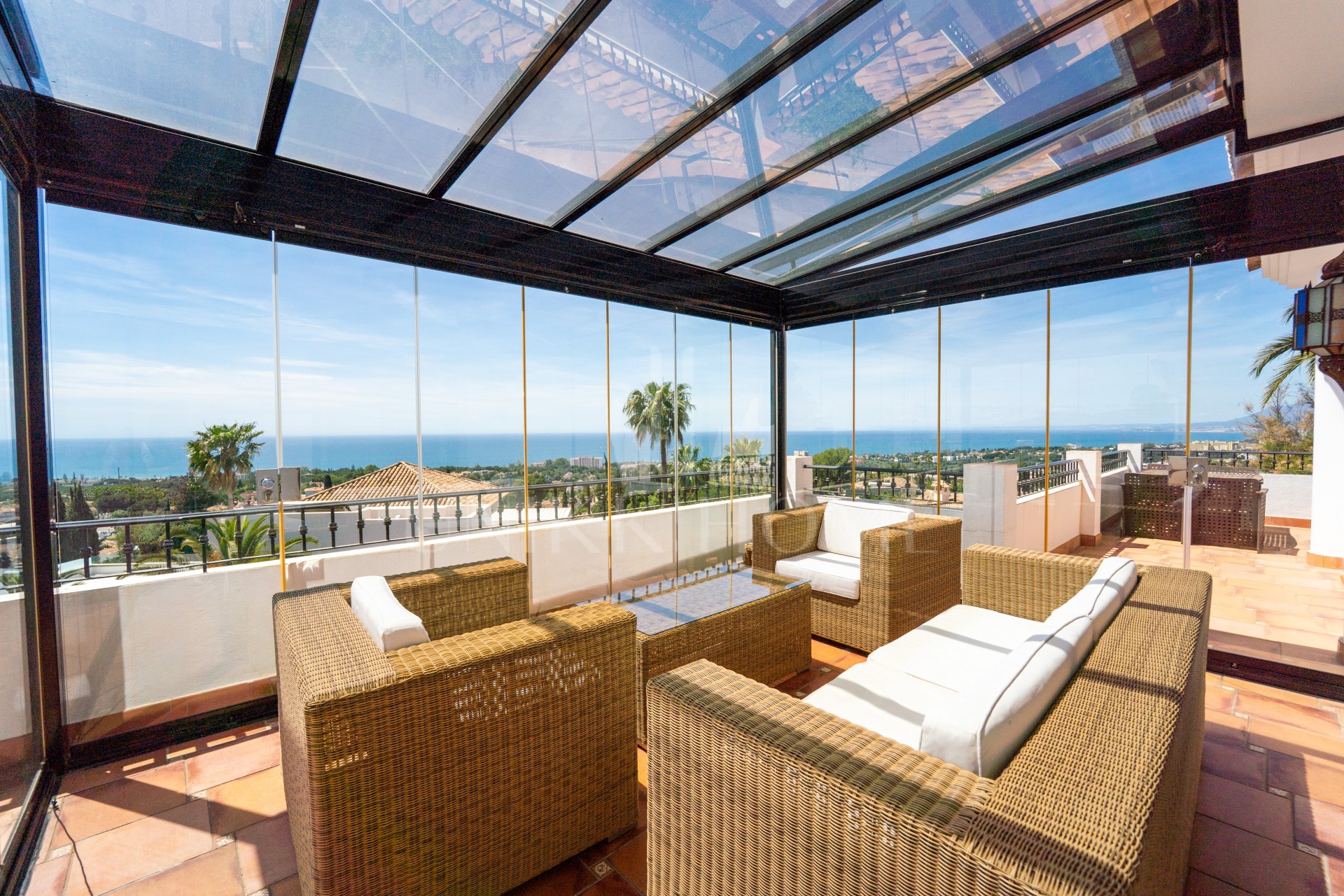 Villa en venta en El Rosario, Marbella Este