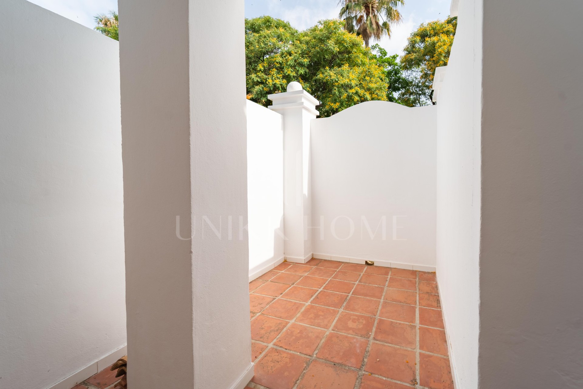 Villa en venta en Elviria, Marbella Este