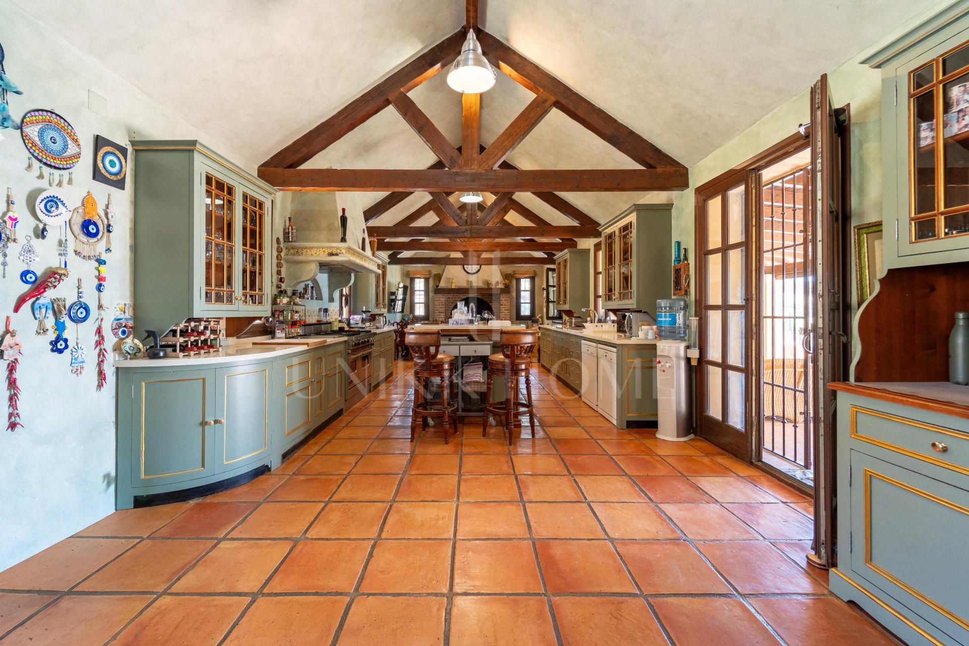 Villa en venta en La Mairena, Marbella Este
