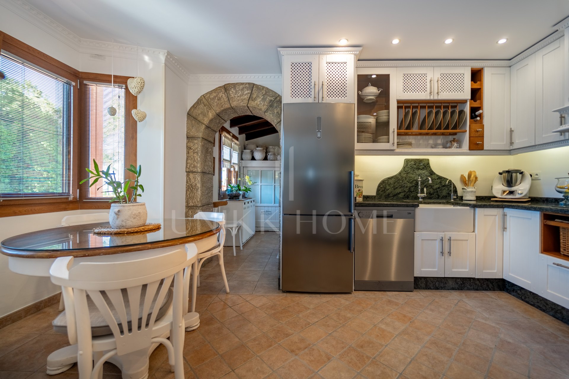 Villa mediterránea de lujo con jardin y pisicna pirvada en La Sierrezuela