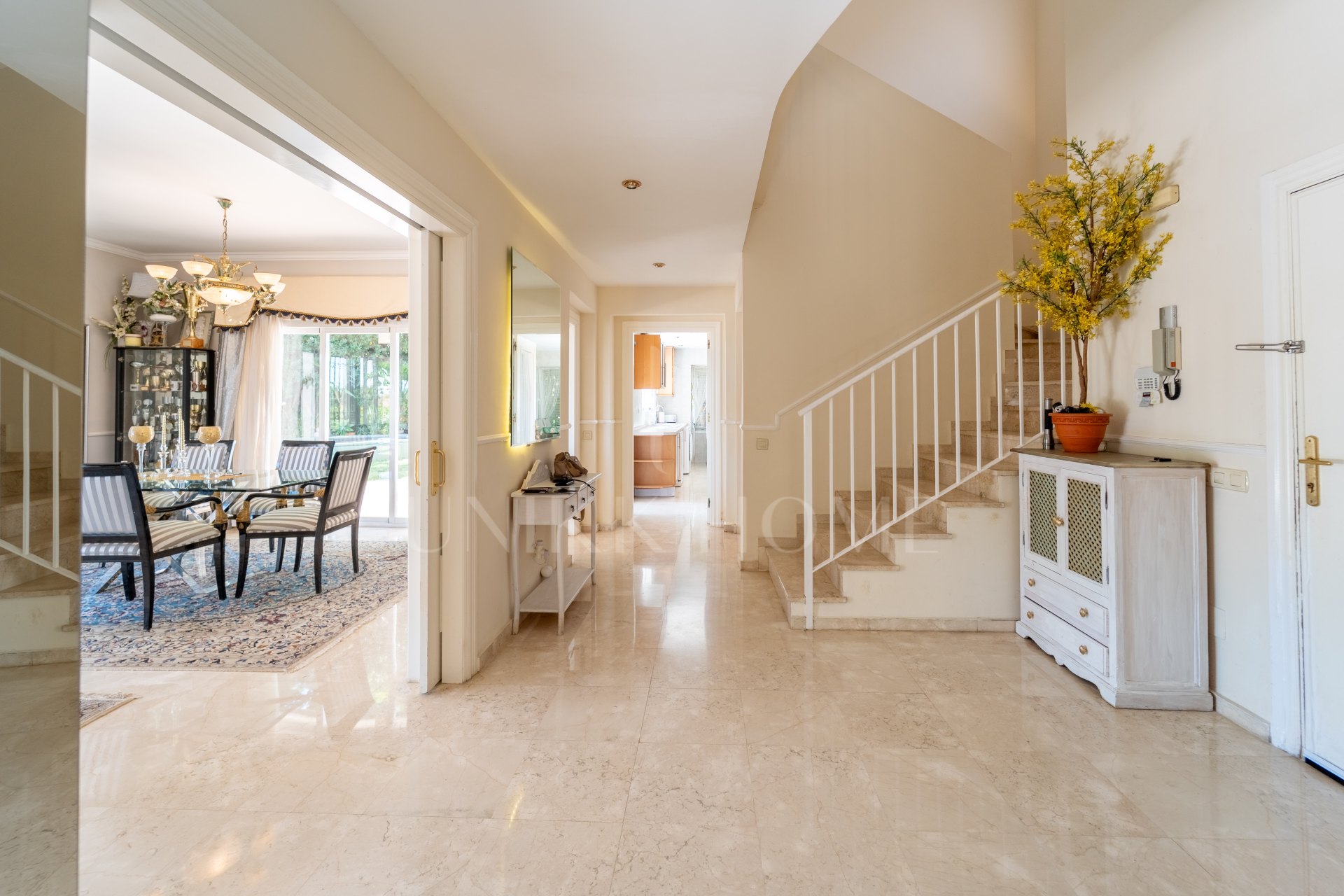Spacious Villa with Sea Views in El Rosario
