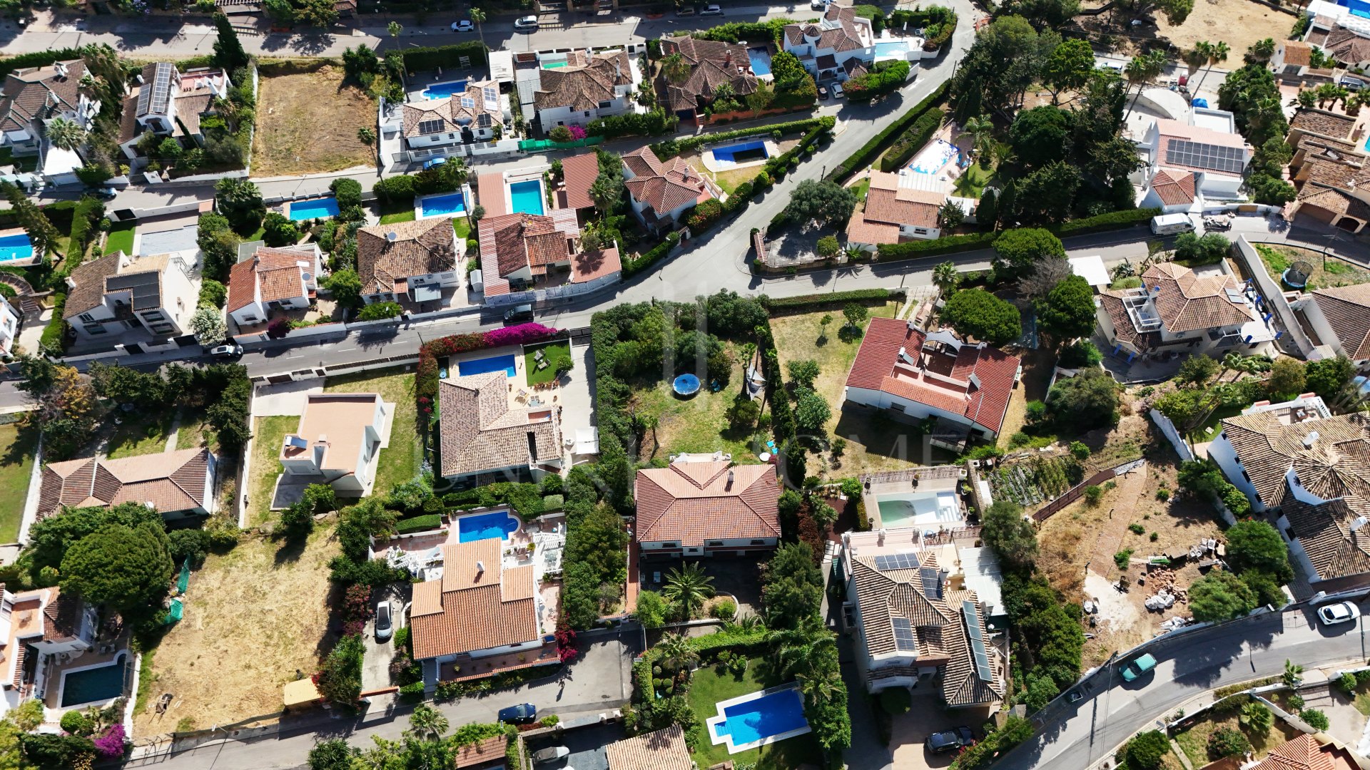 Elegancia mediterránea: Proyceto de obra nueva en enclave privilegiado en la zona de Estepona Oeste - LLAVE EN MANO
