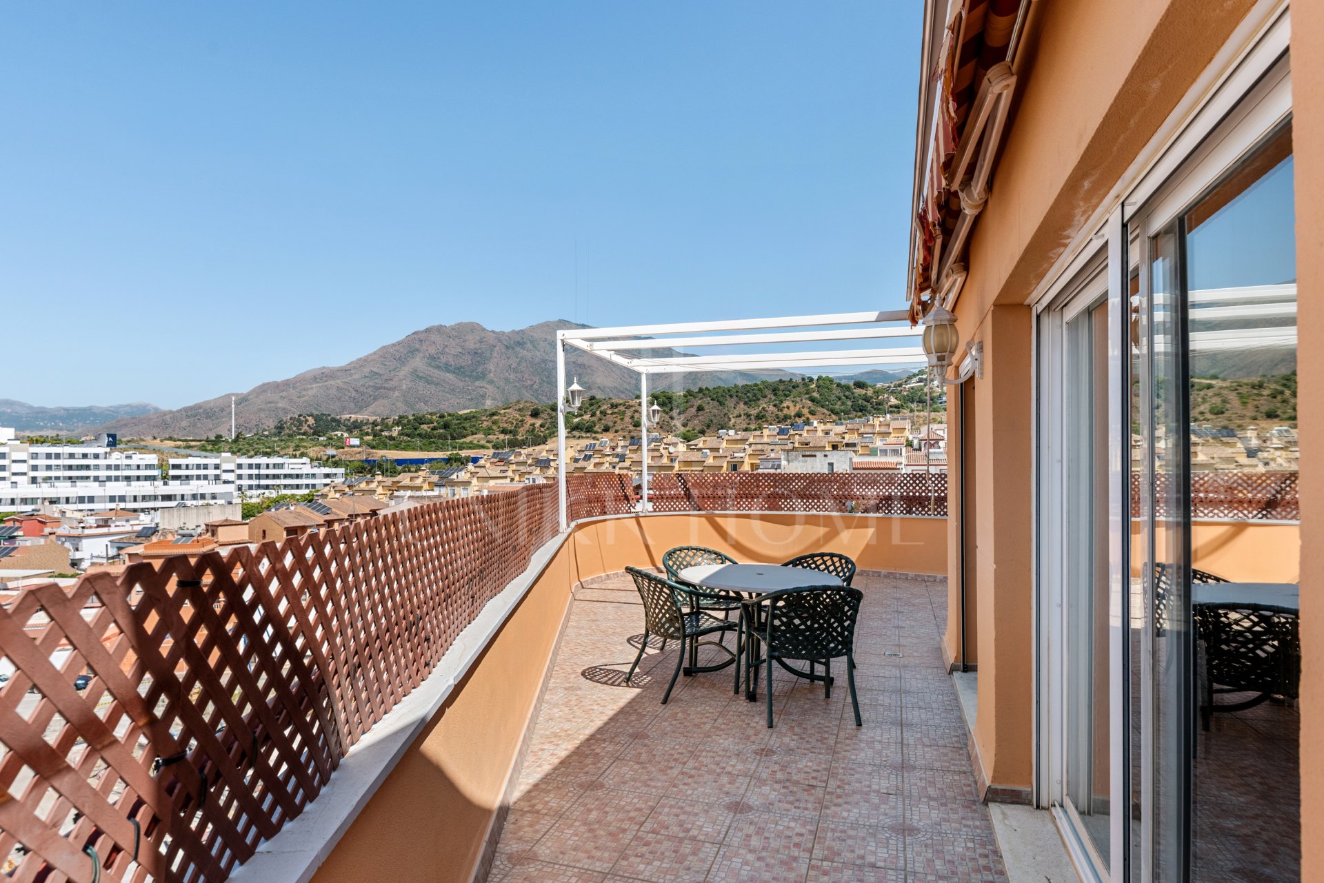 Stunning Penthouse in Estepona Center