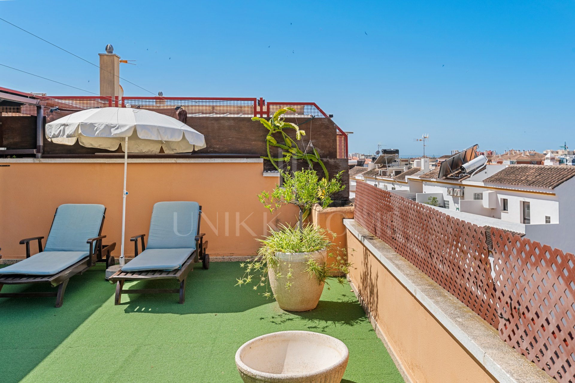 Stunning Penthouse in Estepona Center
