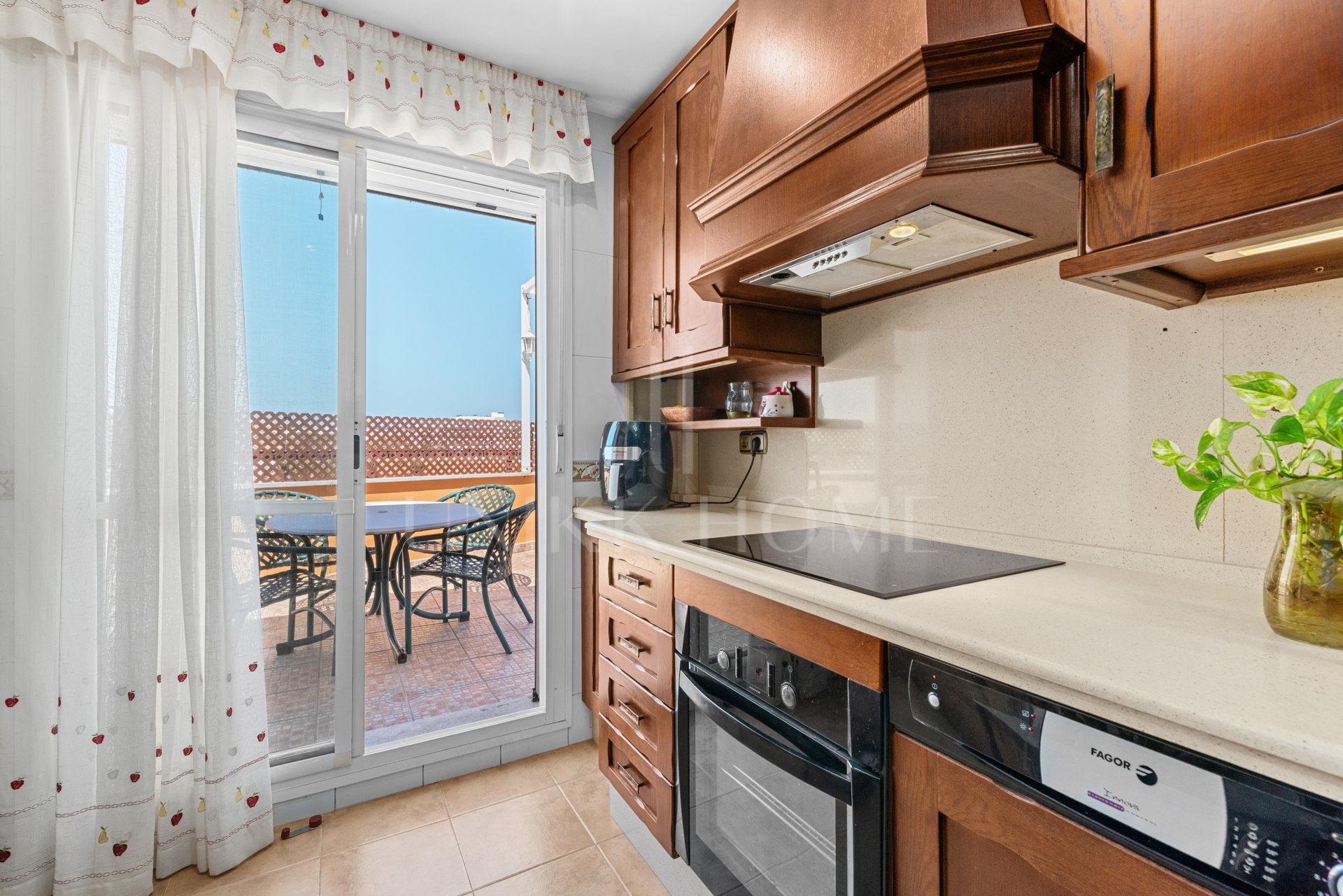 Stunning Penthouse in Estepona Center