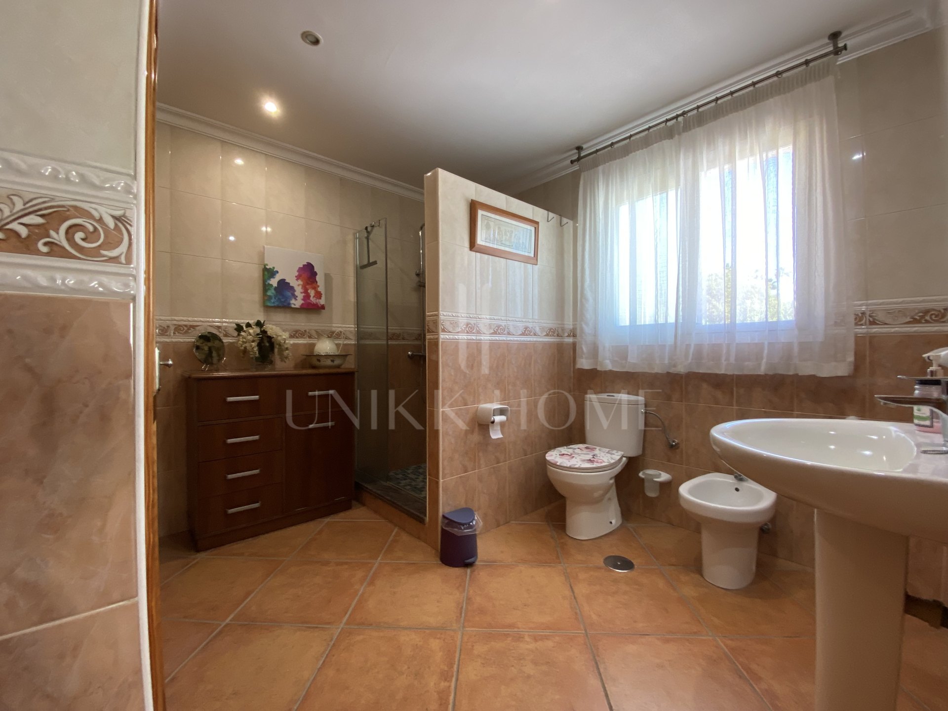Encantadora Finca Rústica Renovada con Piscina Privada y Producción de Arboles Frutales en El Padrón, Estepona
