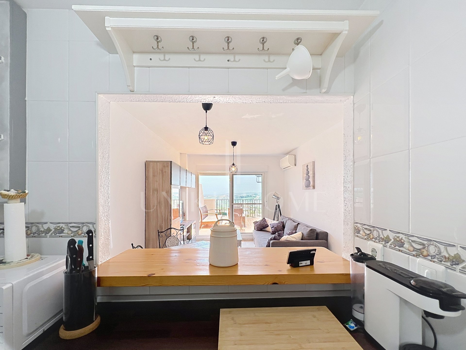 Penthouse with Panoramic Sea Views, Large Solarium and Tourist Rental License in Casares Costa