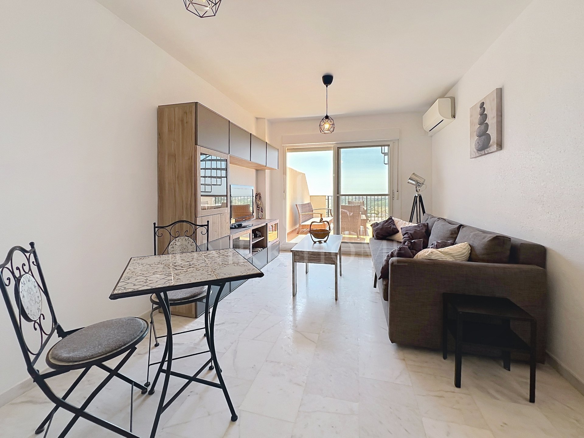Penthouse with Panoramic Sea Views, Large Solarium and Tourist Rental License in Casares Costa