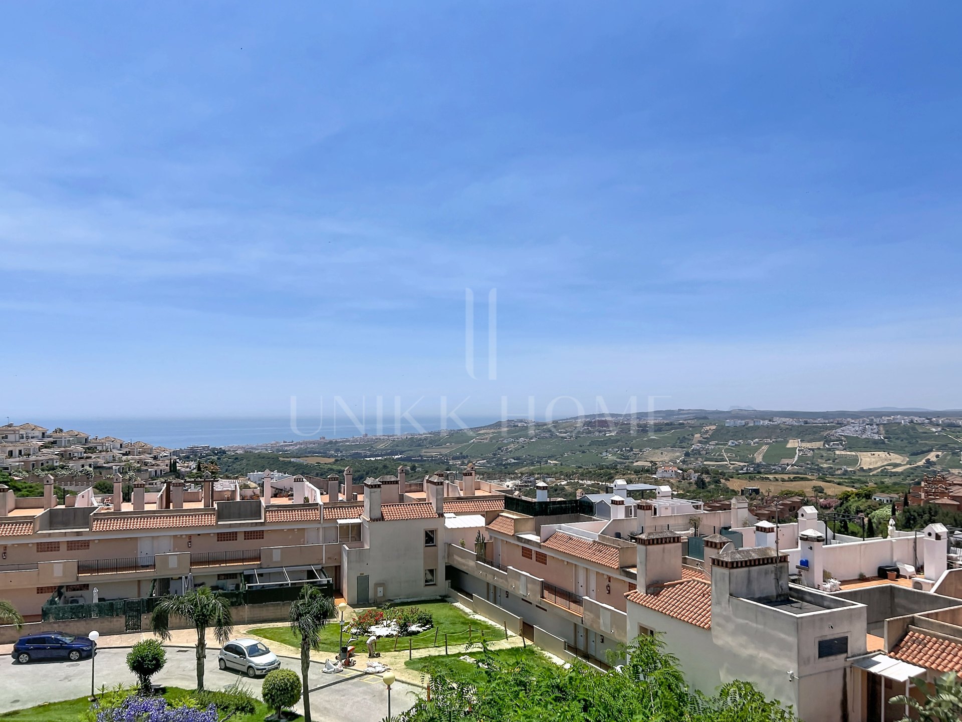 Penthouse with Panoramic Sea Views, Large Solarium and Tourist Rental License in Casares Costa
