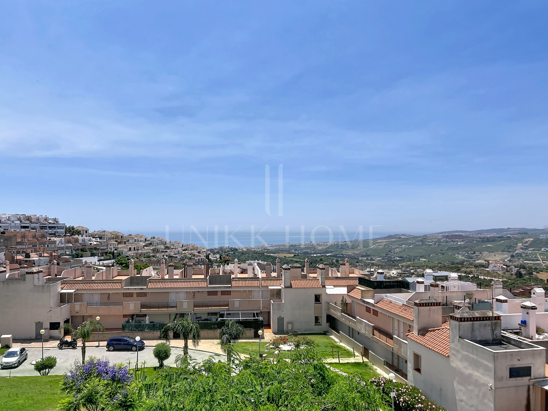 Penthouse with Panoramic Sea Views, Large Solarium and Tourist Rental License in Casares Costa