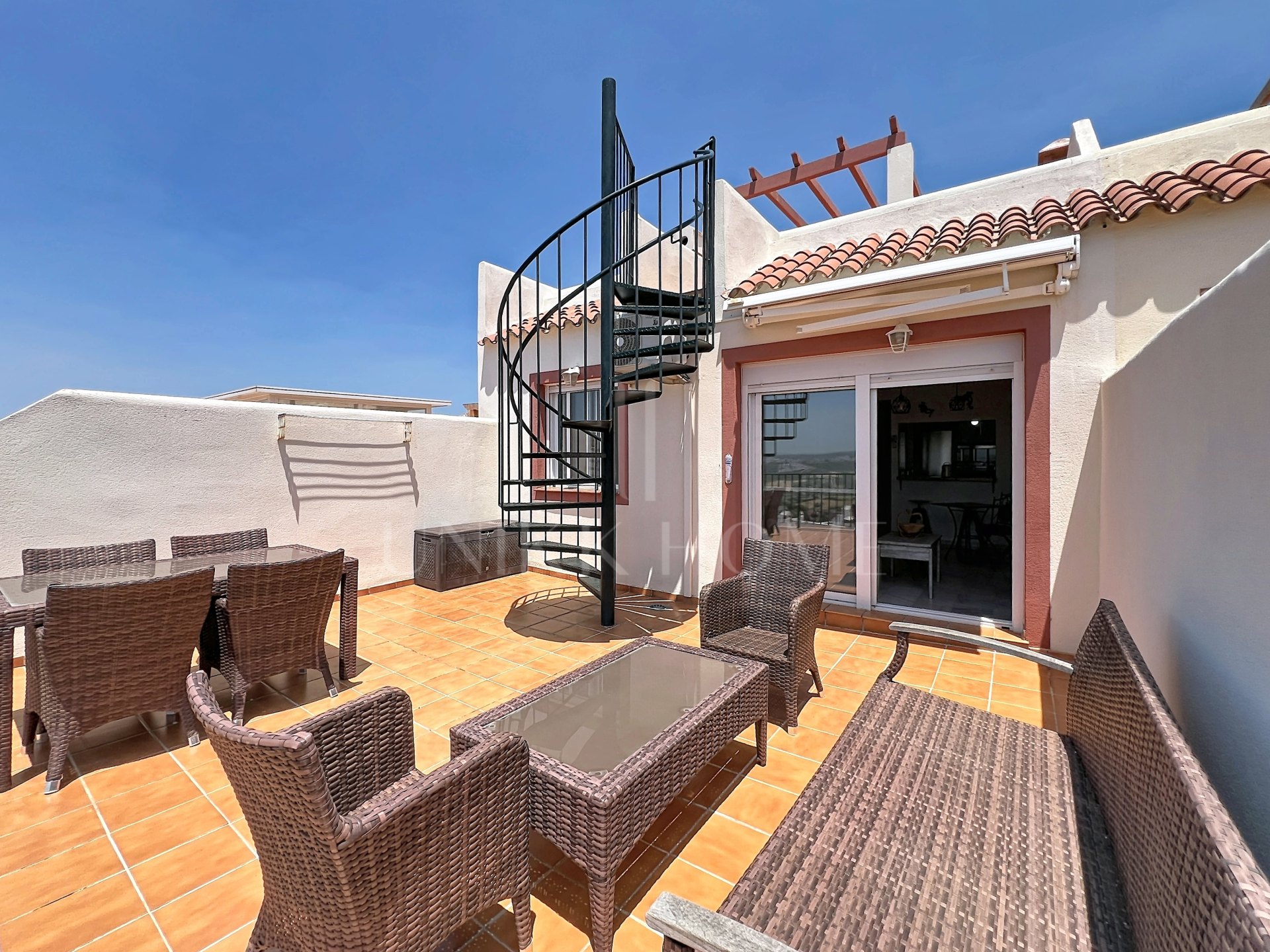 Penthouse with Panoramic Sea Views, Large Solarium and Tourist Rental License in Casares Costa