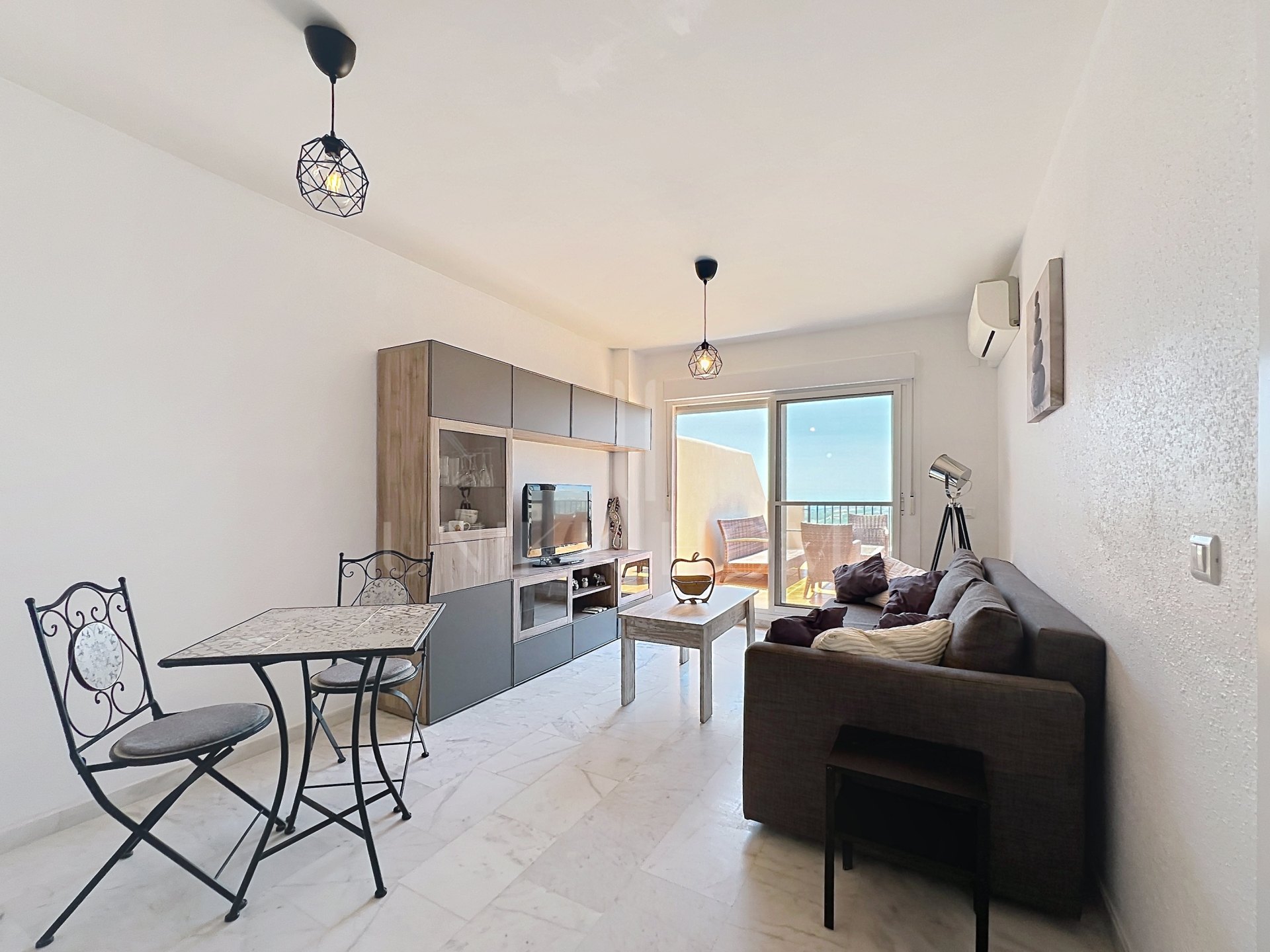 Penthouse with Panoramic Sea Views, Large Solarium and Tourist Rental License in Casares Costa