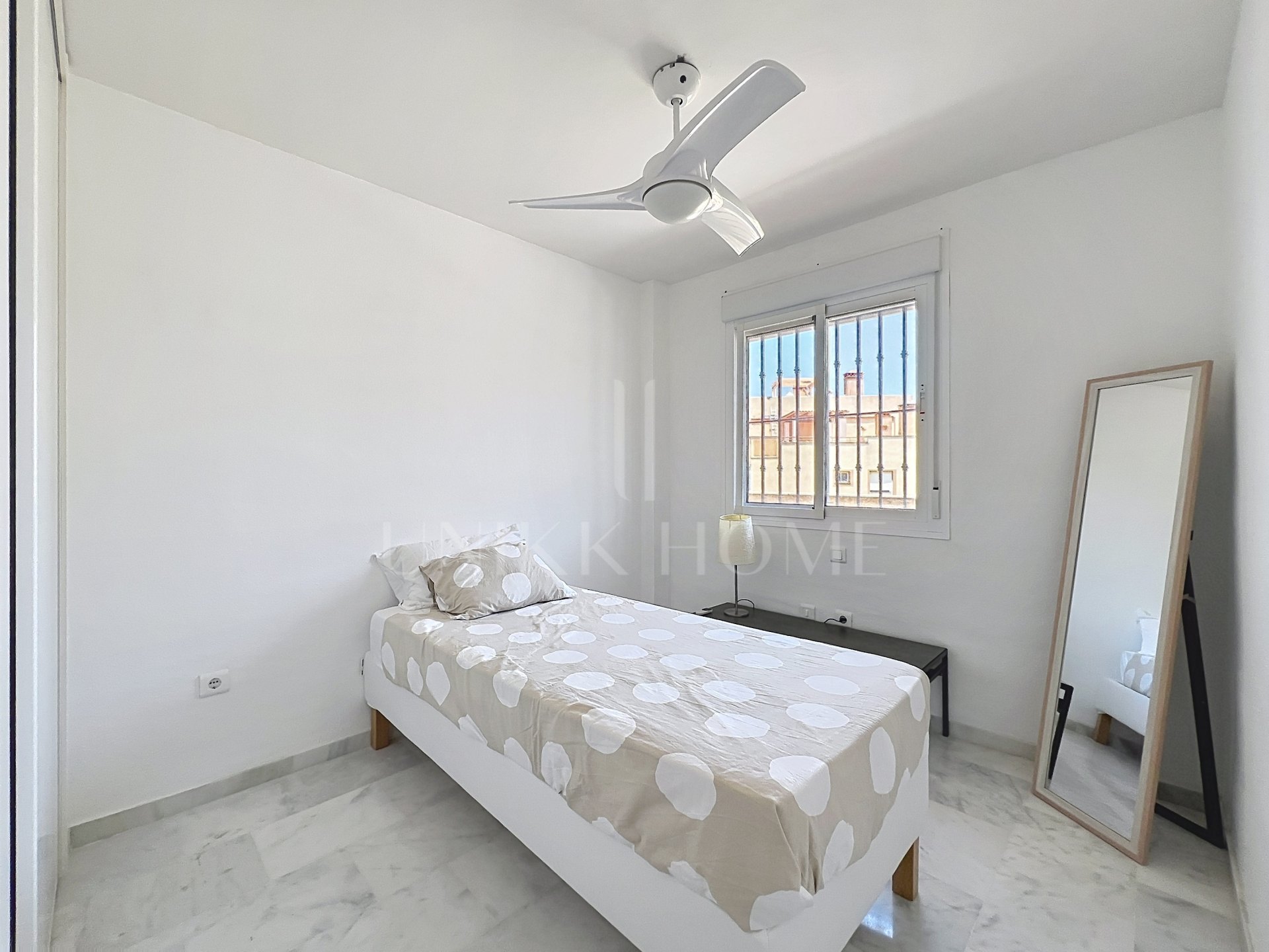 Penthouse with Panoramic Sea Views, Large Solarium and Tourist Rental License in Casares Costa