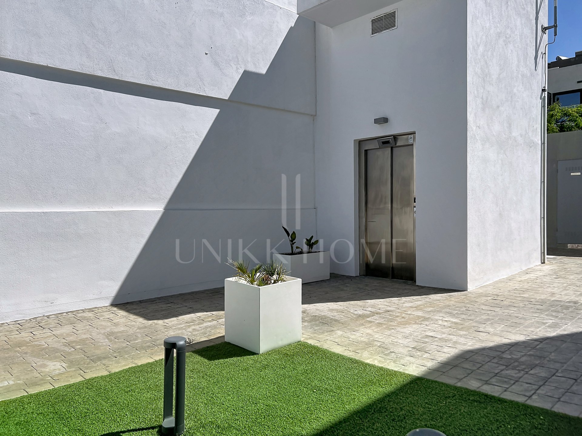 Exclusive Townhouse with Panoramic Sea, Gibraltar and Africa Views Near Sotogrande