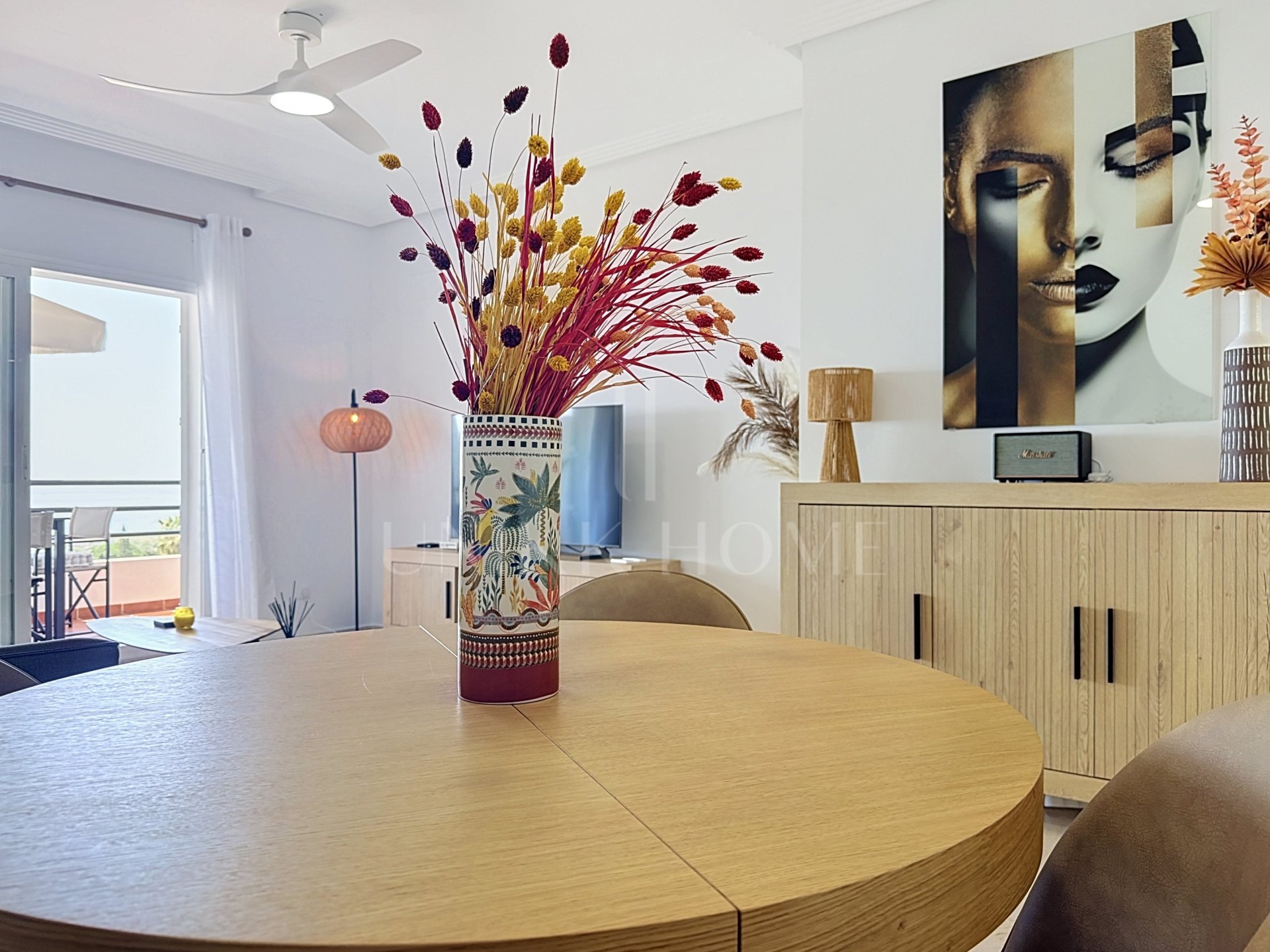 Apartamento reformado con vistas al mar a 800 m de la playa