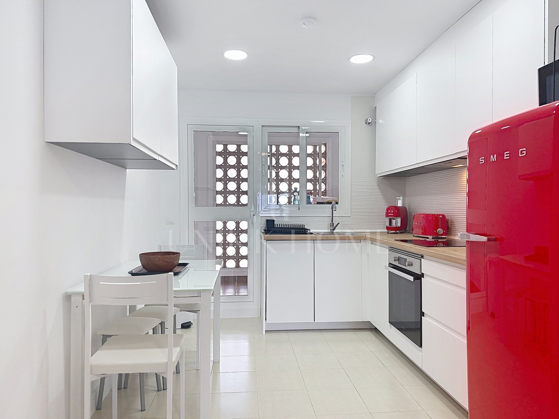 Apartamento reformado con vistas al mar a 800 m de la playa