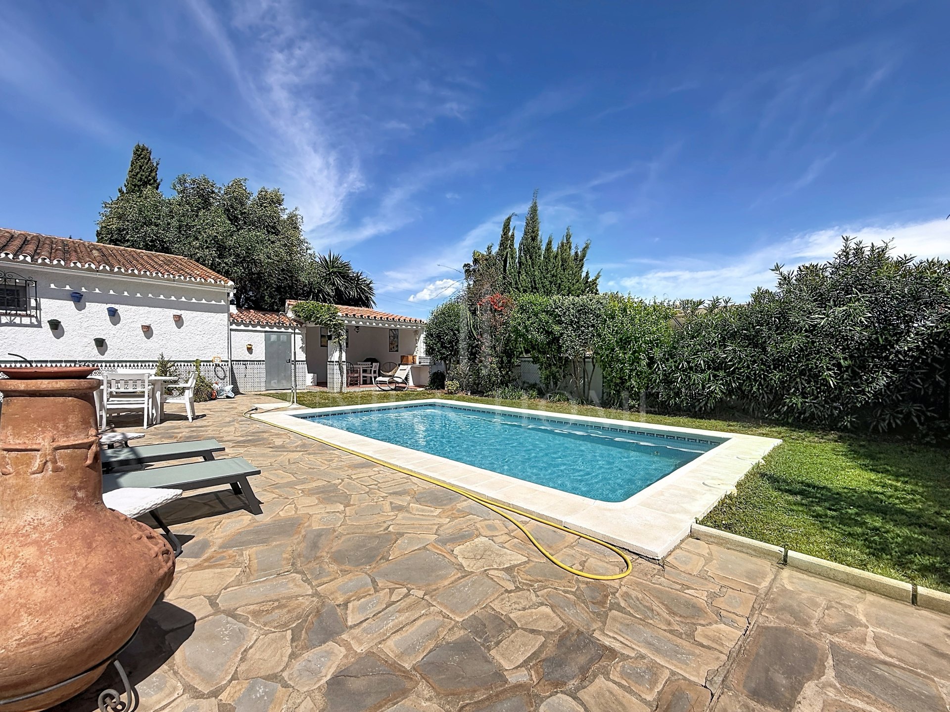 Casa independiente con estilo Andaluz en Manilva, Jardin Tropical