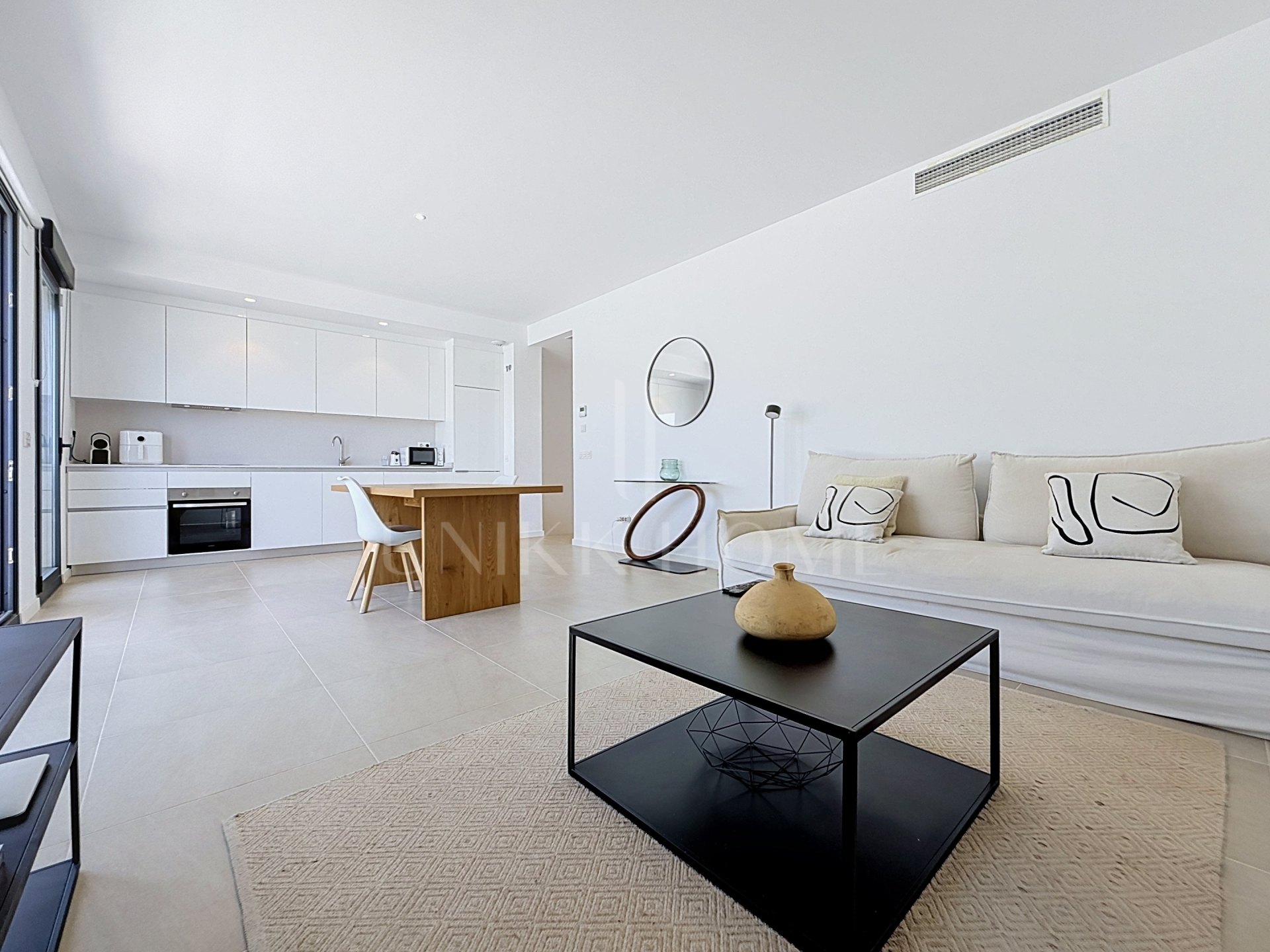 Groundfloor wtih Seaviews in Blue Heights
