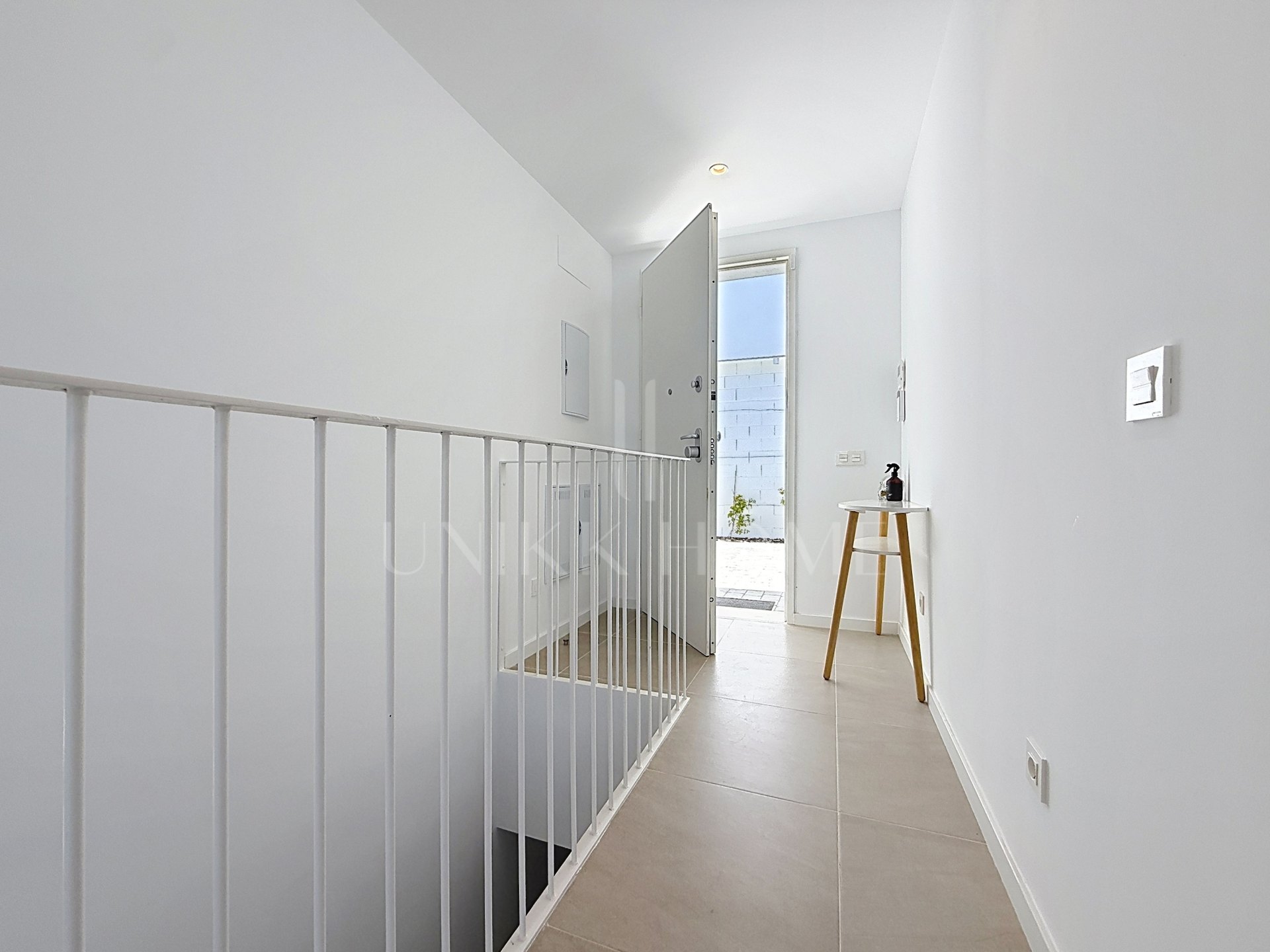 Groundfloor wtih Seaviews in Blue Heights