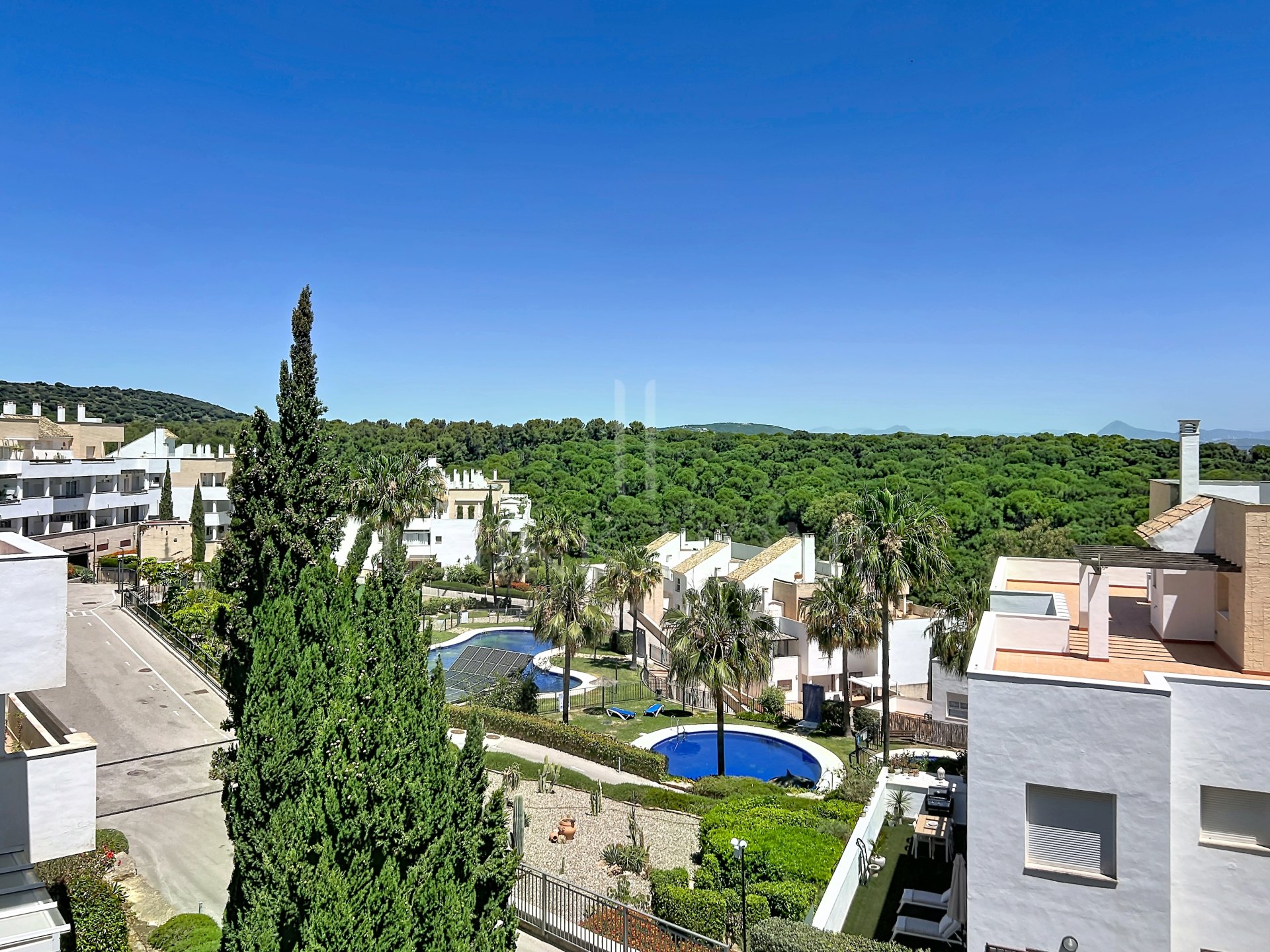 2-Bedroom Apartment( La Alcaidesa) with panoramics views