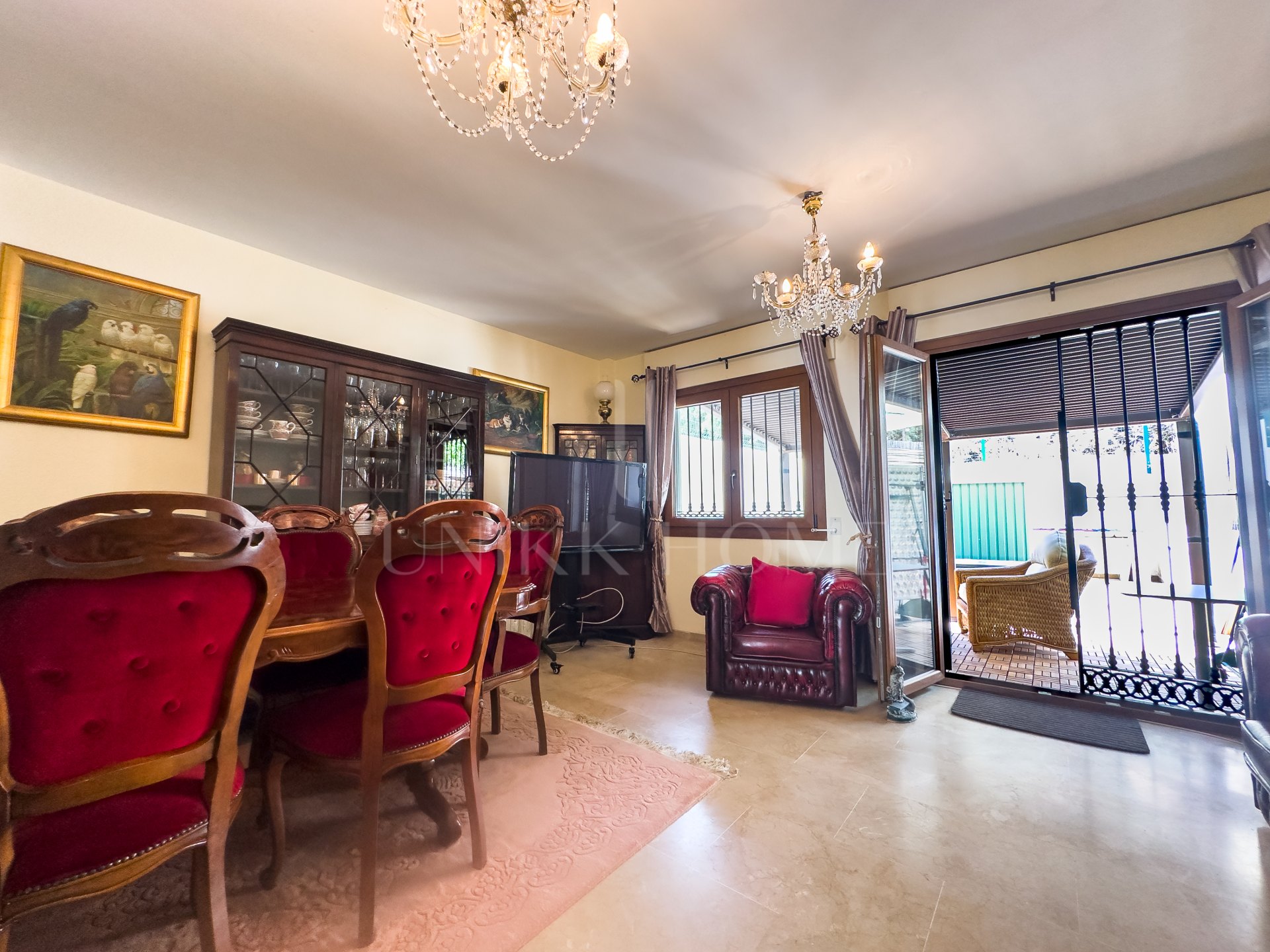 Semi detached house in Puerto La Duquesa with a sun terrace, sea views and a private garage for just €375,000