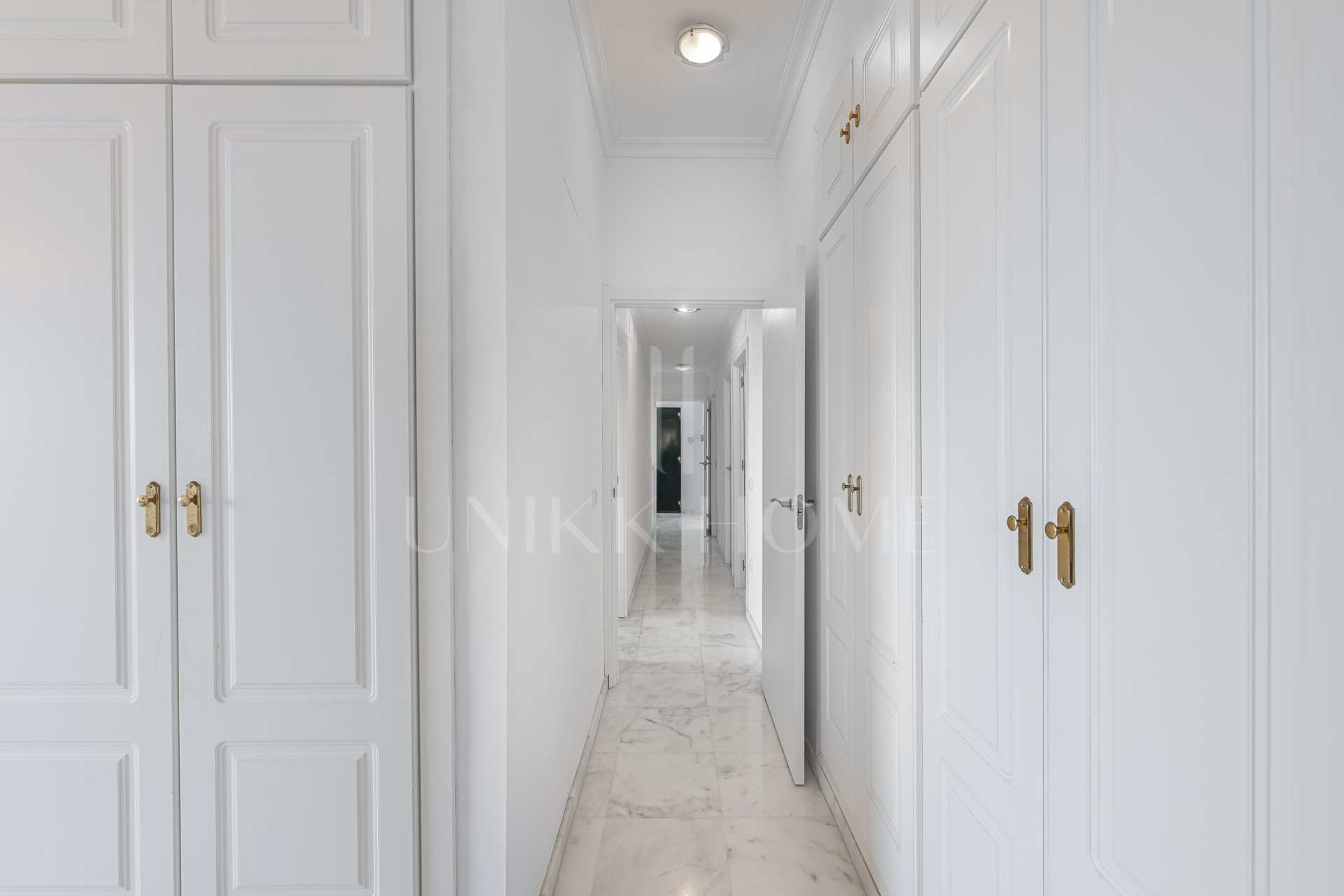 FIRST FLOOR APARTMENT WITH PANORAMIC VIEWS IN MANILVA! Great Opportunity on the COSTA DEL SOL!