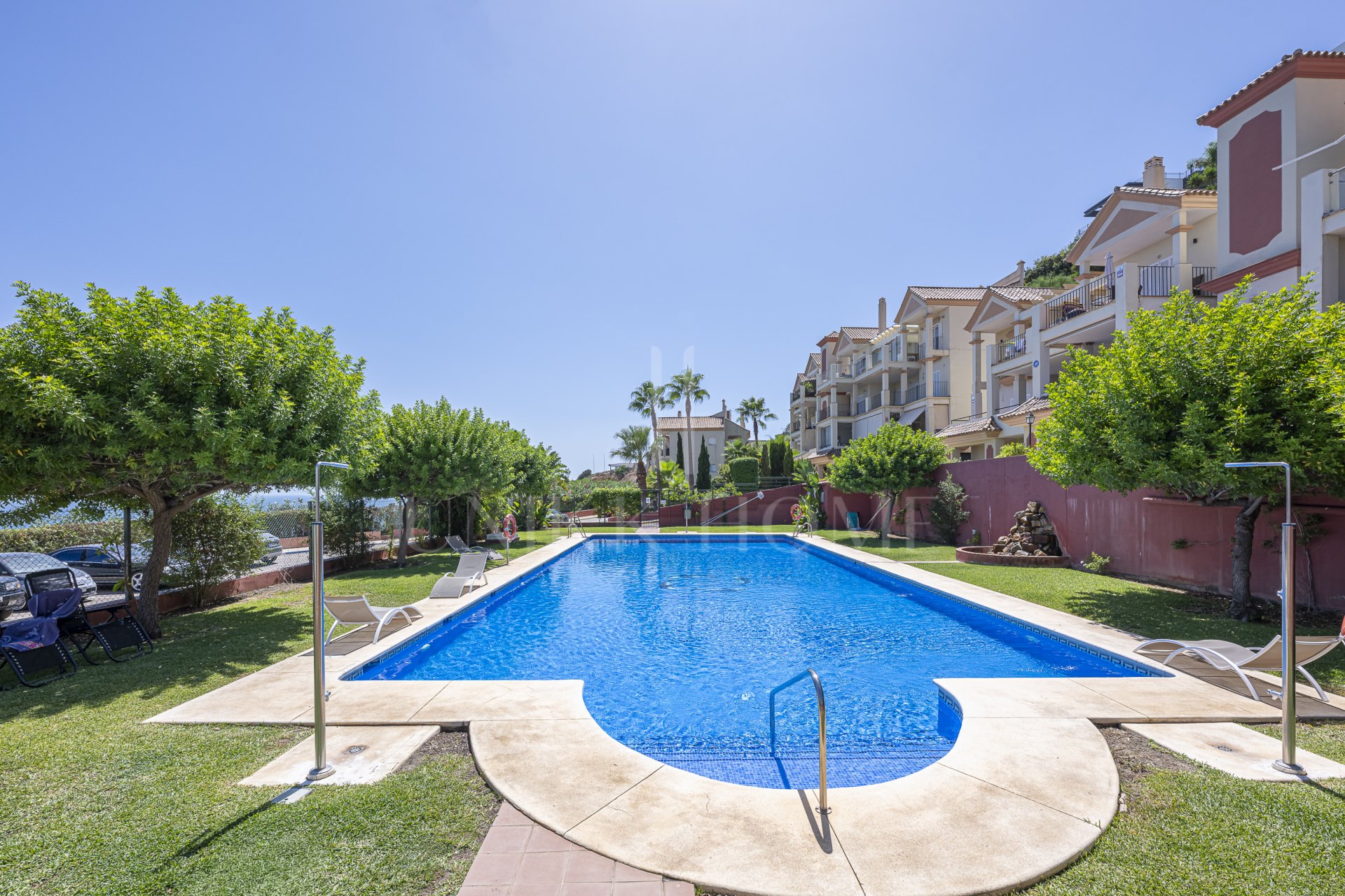 FIRST FLOOR APARTMENT WITH PANORAMIC VIEWS IN MANILVA! Great Opportunity on the COSTA DEL SOL!