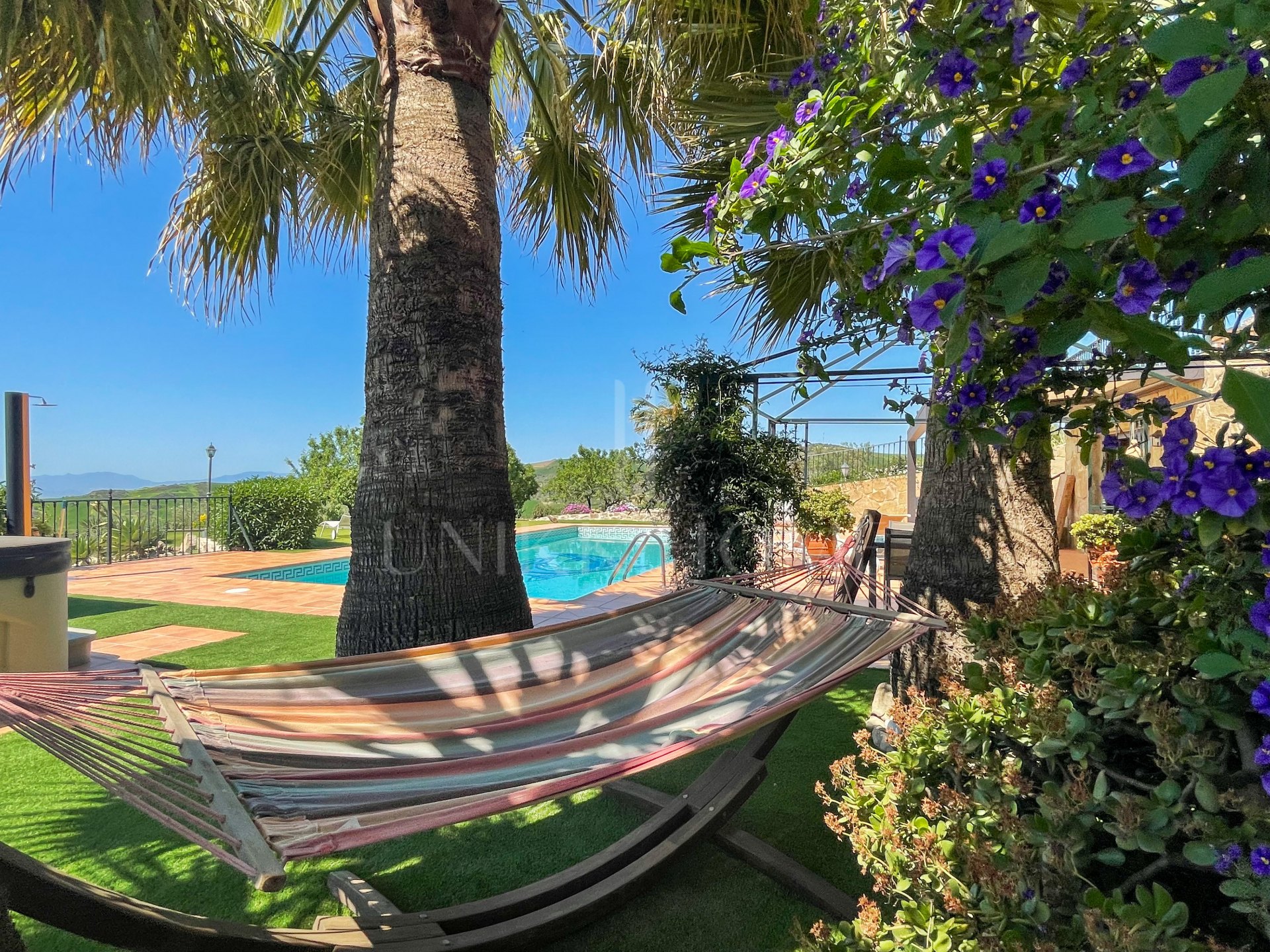 Espectacular villa en Villanueva de la concepcion con impresionantes vistas y piscina