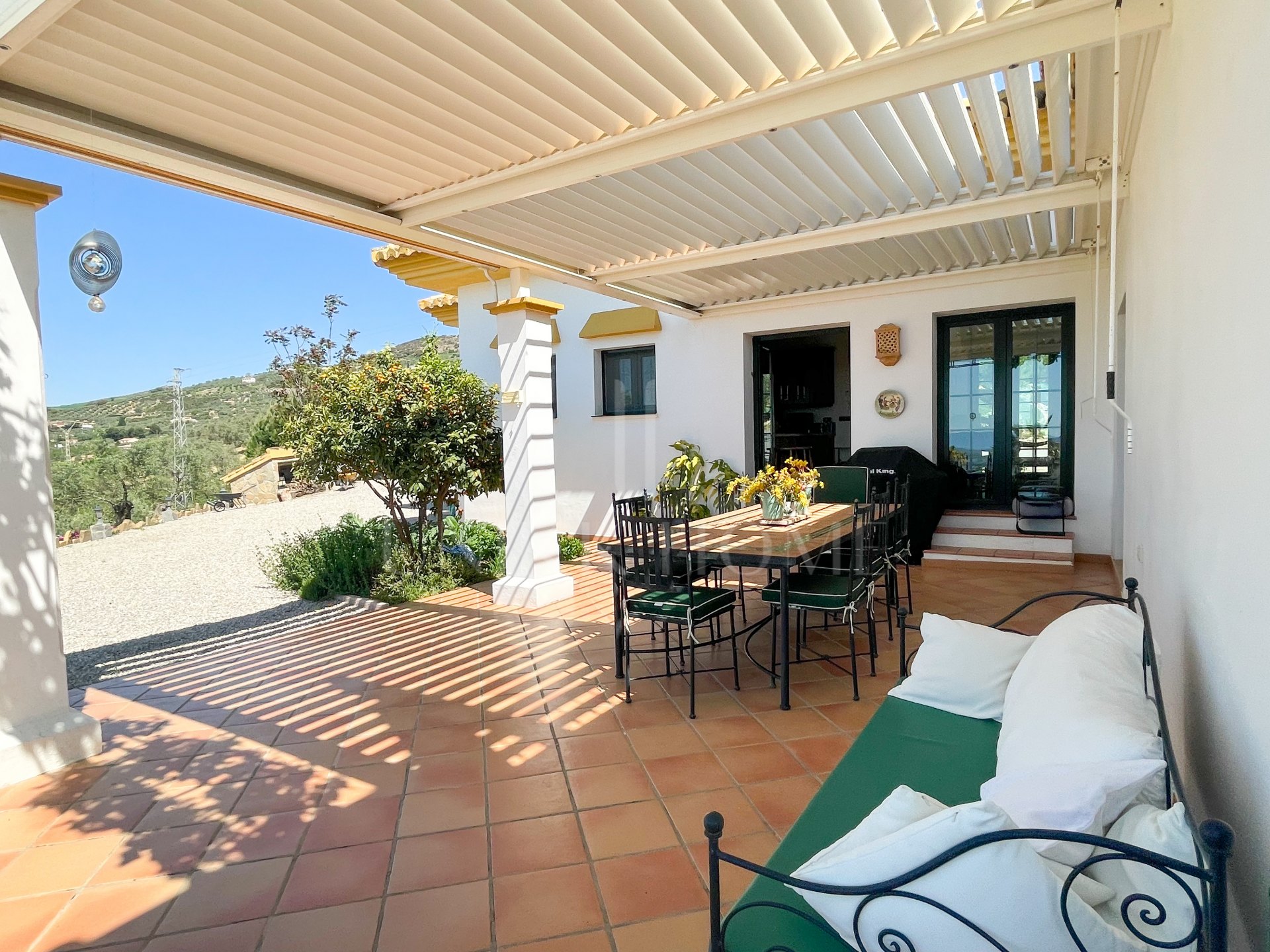 Espectacular villa en Villanueva de la concepcion con impresionantes vistas y piscina