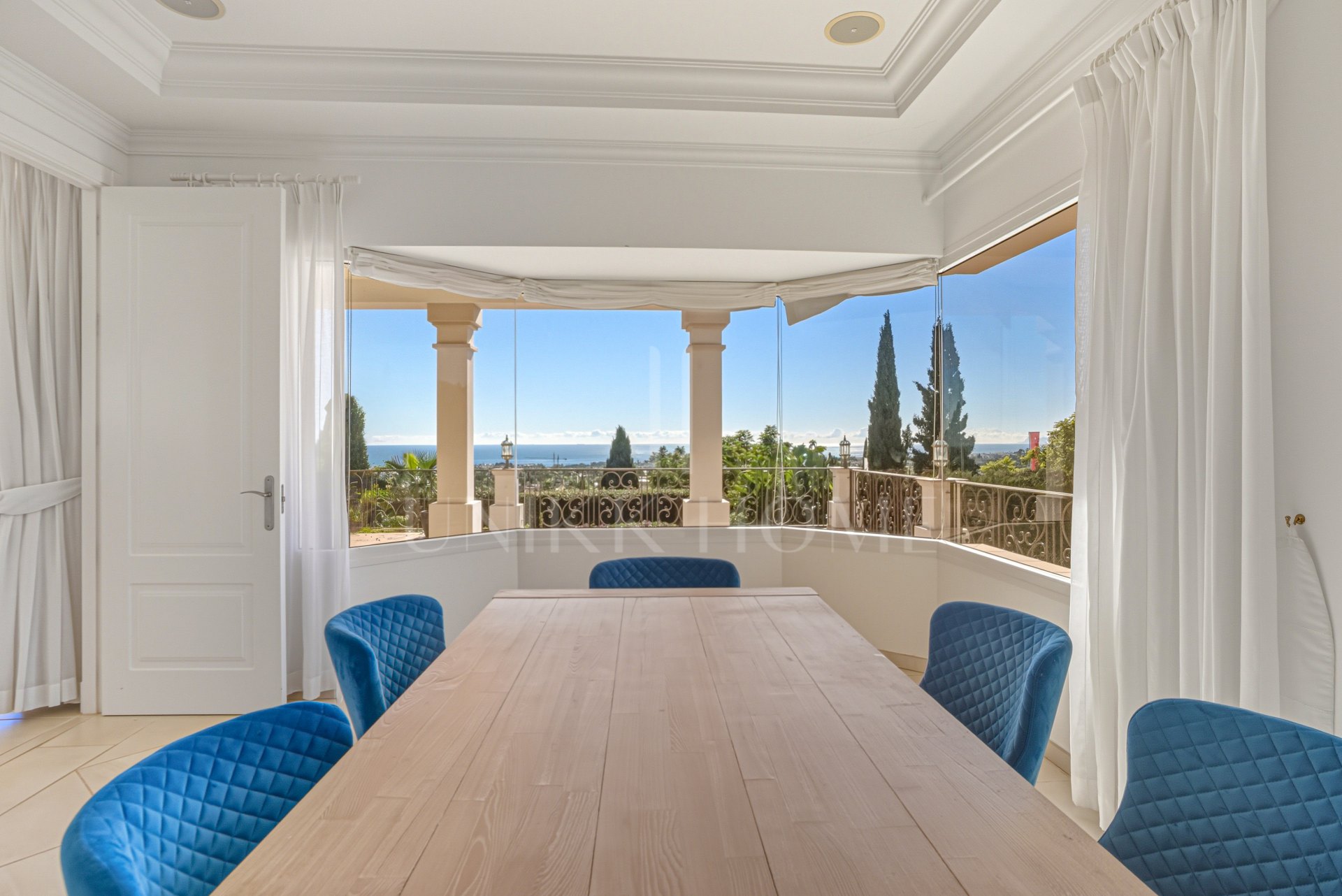 Exceptional eight bedroom, south-facing villa located in the prestigious gated community of Los Flamingos, Benahavis