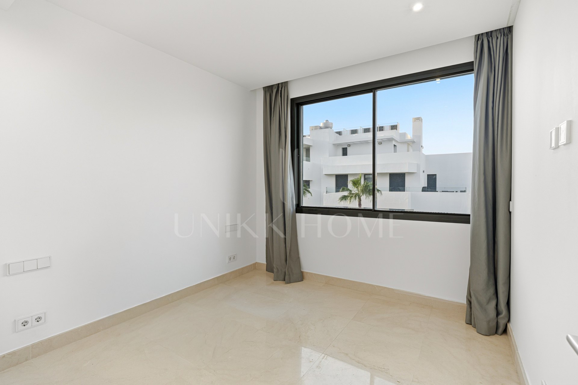 Excepcional casa adosada de cuatro dormitorios situada en una exclusiva comunidad cerrada en La Cala De Mijas