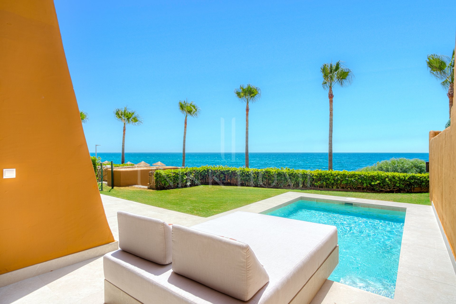 Stunning south facing, four bedroom ground floor apartment, set within the exclusive Los Granados del Mar urbanization on the New Golden Mile
