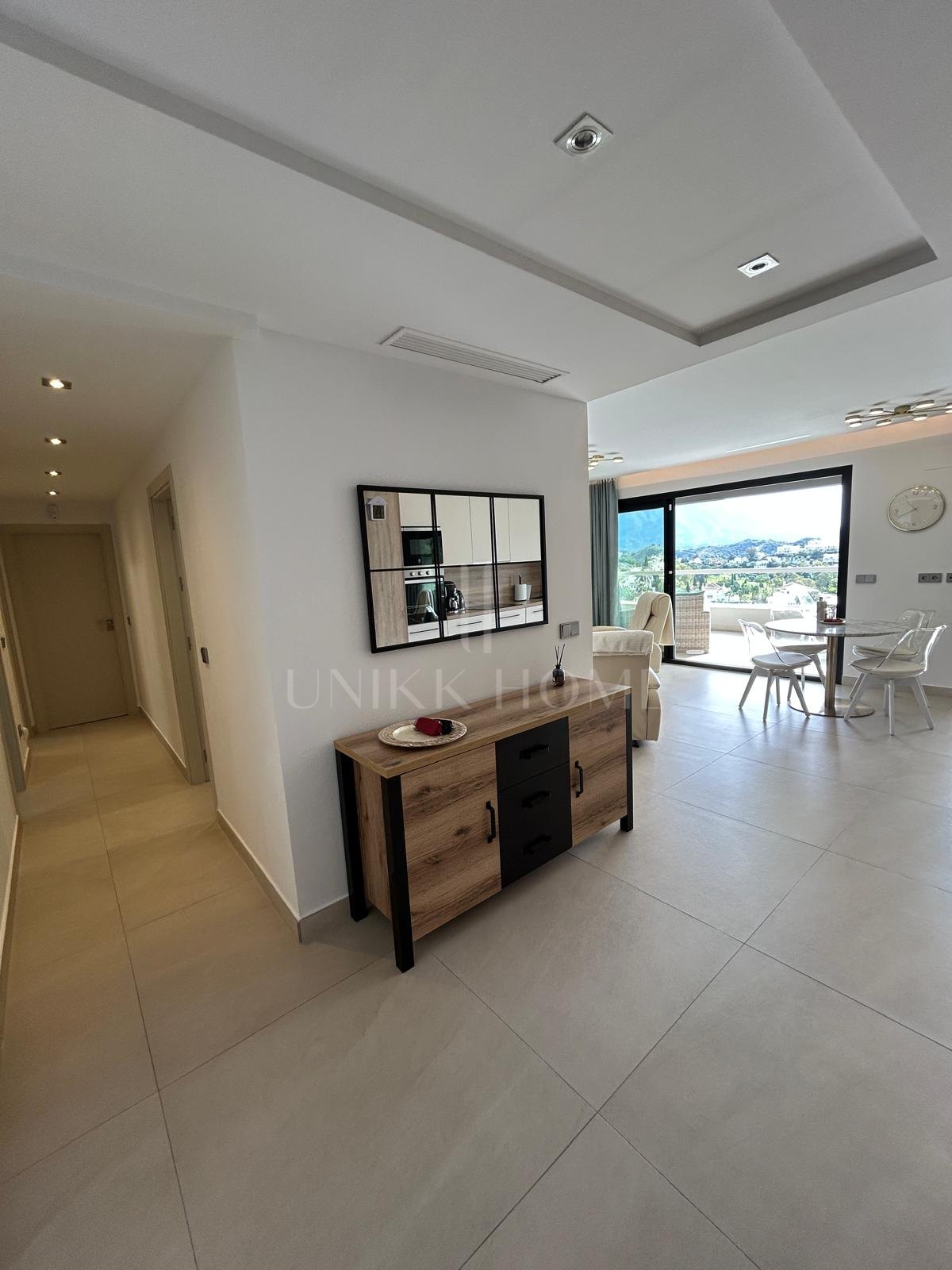 Elegant three bedroom, apartment located in a gated community of La Quinta Golf, Benahavis