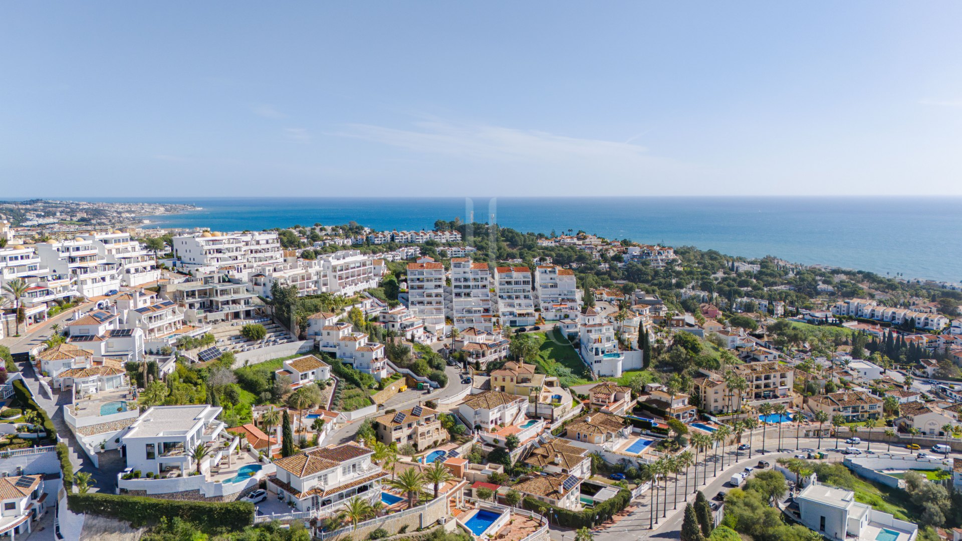 Excellent Reform Opportunity - Beautiful south facing, three bedroom Villa located in Riviera del Sol, Mijas Costa